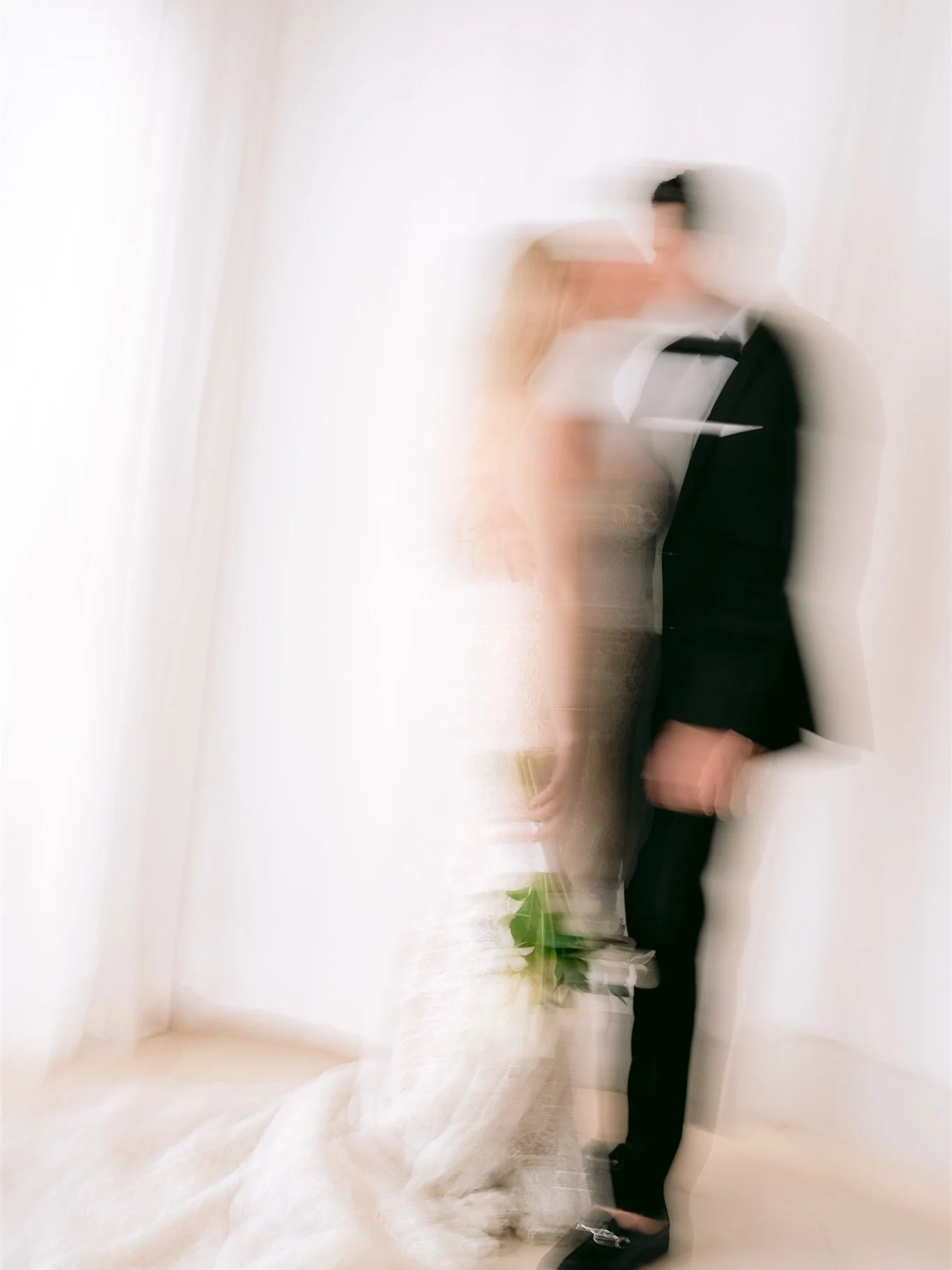 Nicole &amp; Jeff said &ldquo;I do&rdquo; and Sayulita said &ldquo;let&rsquo;s party.&rdquo;
Love, tequila, ocean air, and a dance floor that never quit 🥂🌴

Capturing the magic of your story ✨

Photography by&nbsp;@guillermo.munoz.photo
Event coord