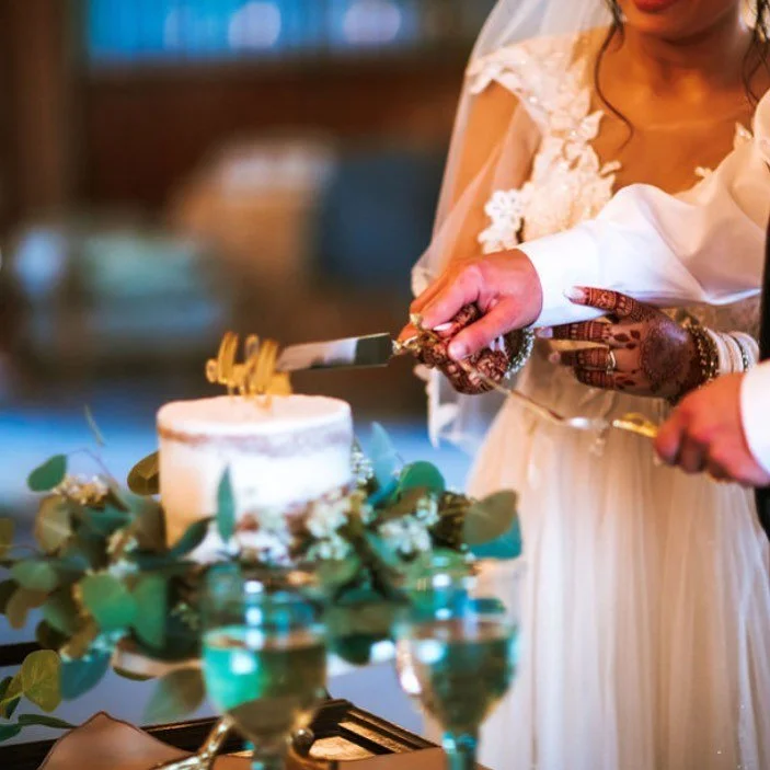 Love blooms at our enchanting farm wedding venue, where rustic charm meets elegance ✨🎂

#indiana #wedding #weddingvenue #indianapolis #indianapolisweddingvenue