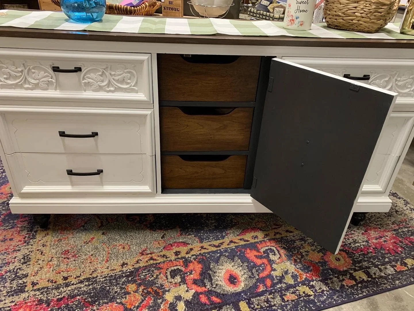 Modern Farmhouse Decor in Camillus, NY