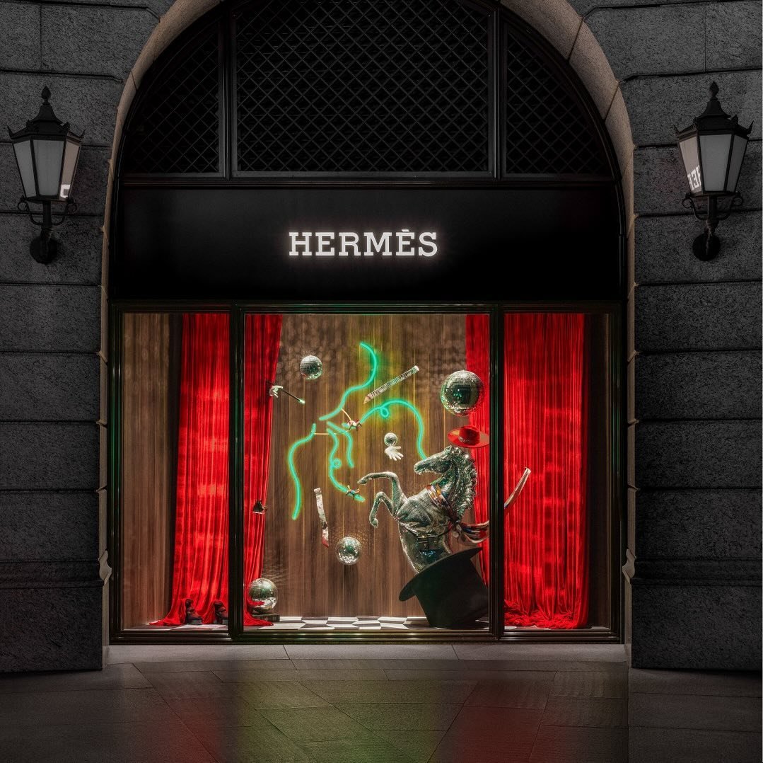Client/ Herm&egrave;s Taiwan

Project/ 2023 Autumn Window

Design &amp; Curated/ AMCP Studio

Production/ AMCP studio

Photography/ HAN Studio

Step into the world of Herm&egrave;s, where every window tells a story&mdash;a story of magic and wonder, 