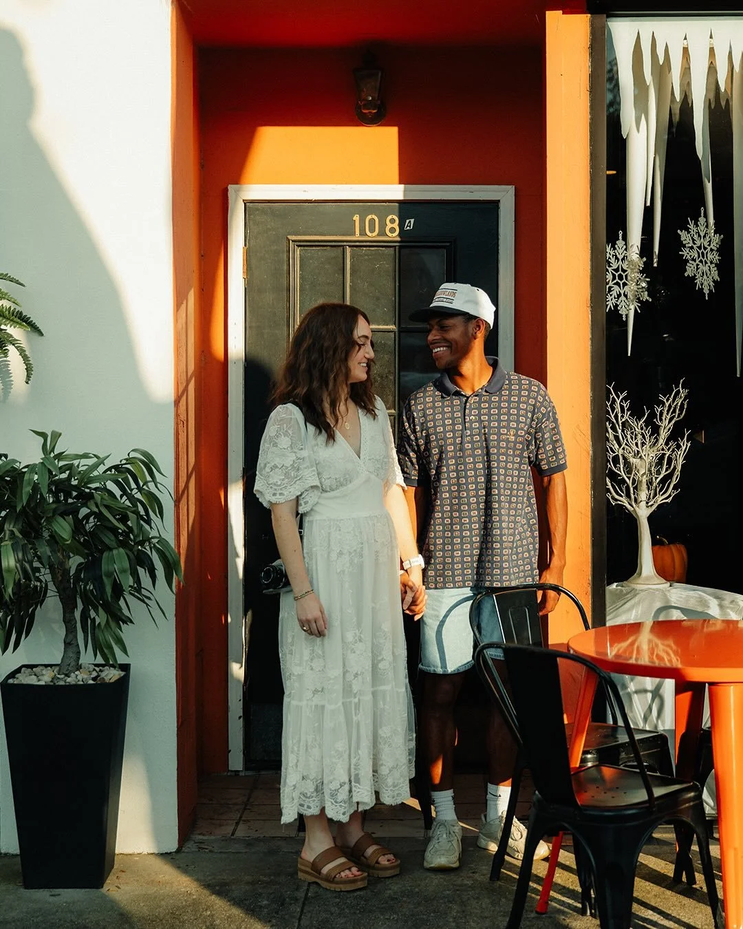 Sunny smiles.

I love capturing the playful exchange of giddy smiles&mdash;it&rsquo;s just too good not to capture. Who doesn&rsquo;t want a Sunday kinda love?!