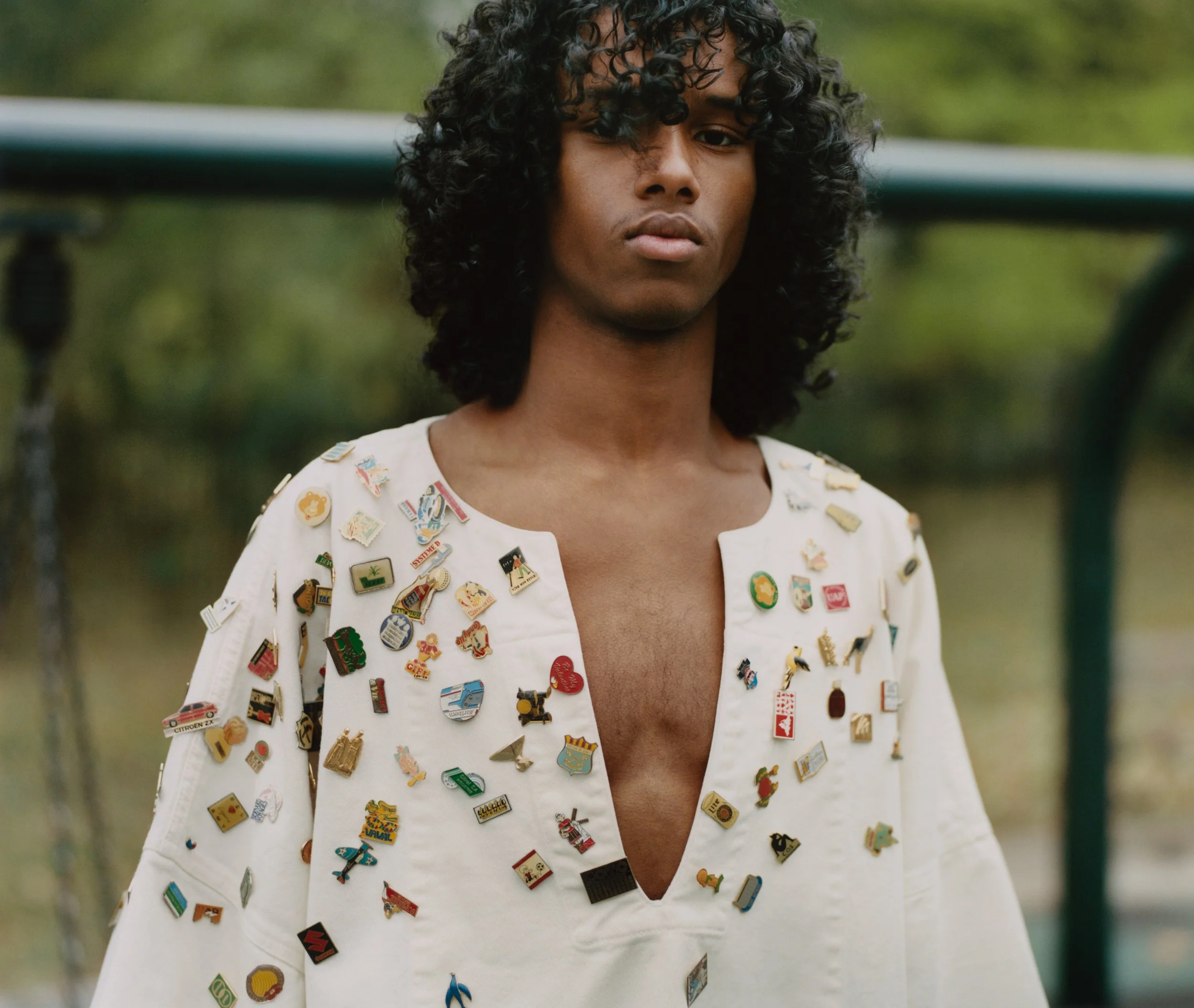 Javier + Sam_Heroine-24_compressed_Page_04_Image_0001.jpg