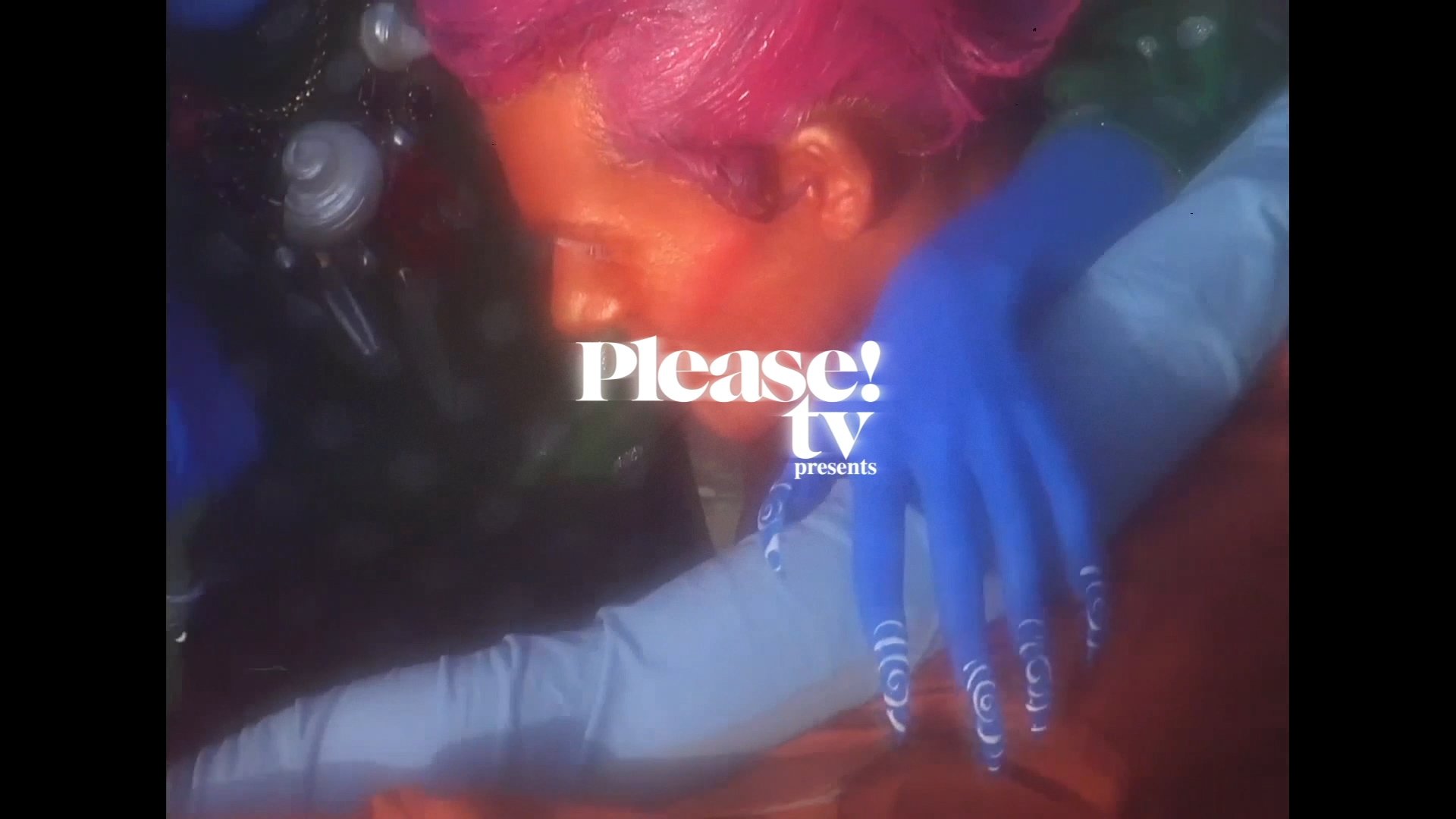 EDITORIAL PLEASE MAGAZINE - WE ARE FAMILY