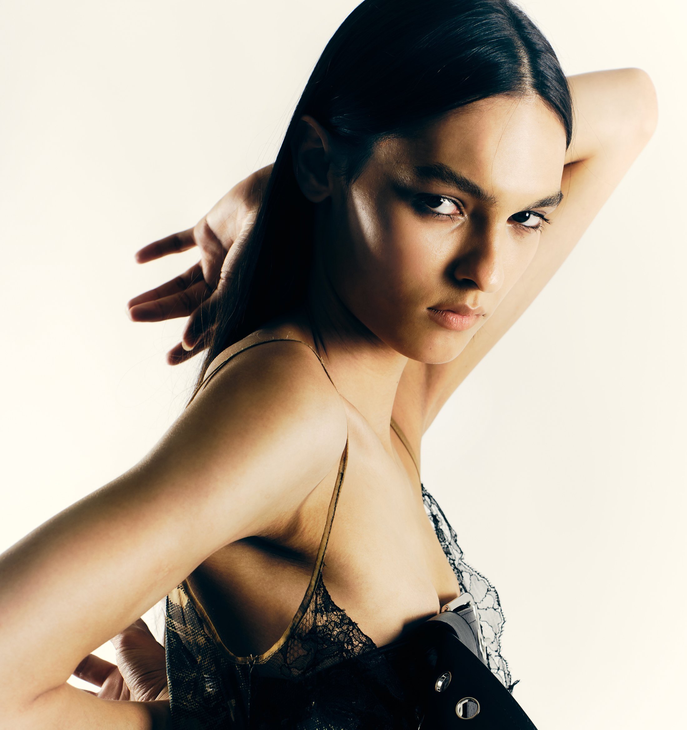 LIYA SANTOS - IMG MODELS