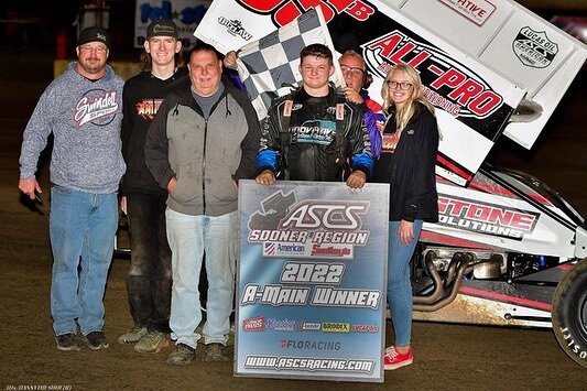 Picked up our first win of the season on Friday with the @ascssooner at Creek County Speedway! Thank you to everyone who supports our team! 

All-Pro Auto Reconditioning 
Permastone Countertop Solutions
Everest Stone 
Innovative Auto Glass 
Challenge