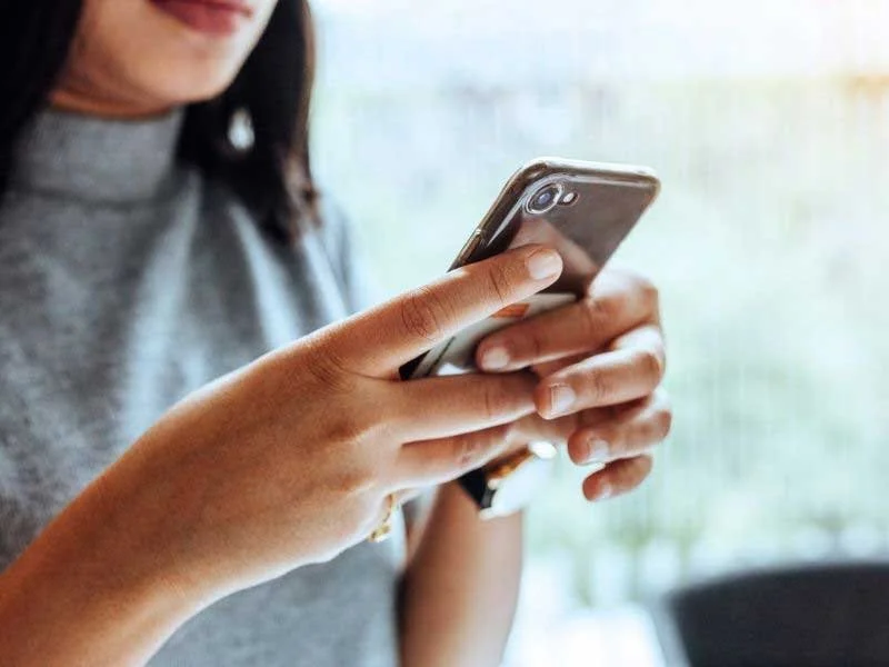 Woman looking up what a Redding health insurance agent actually does