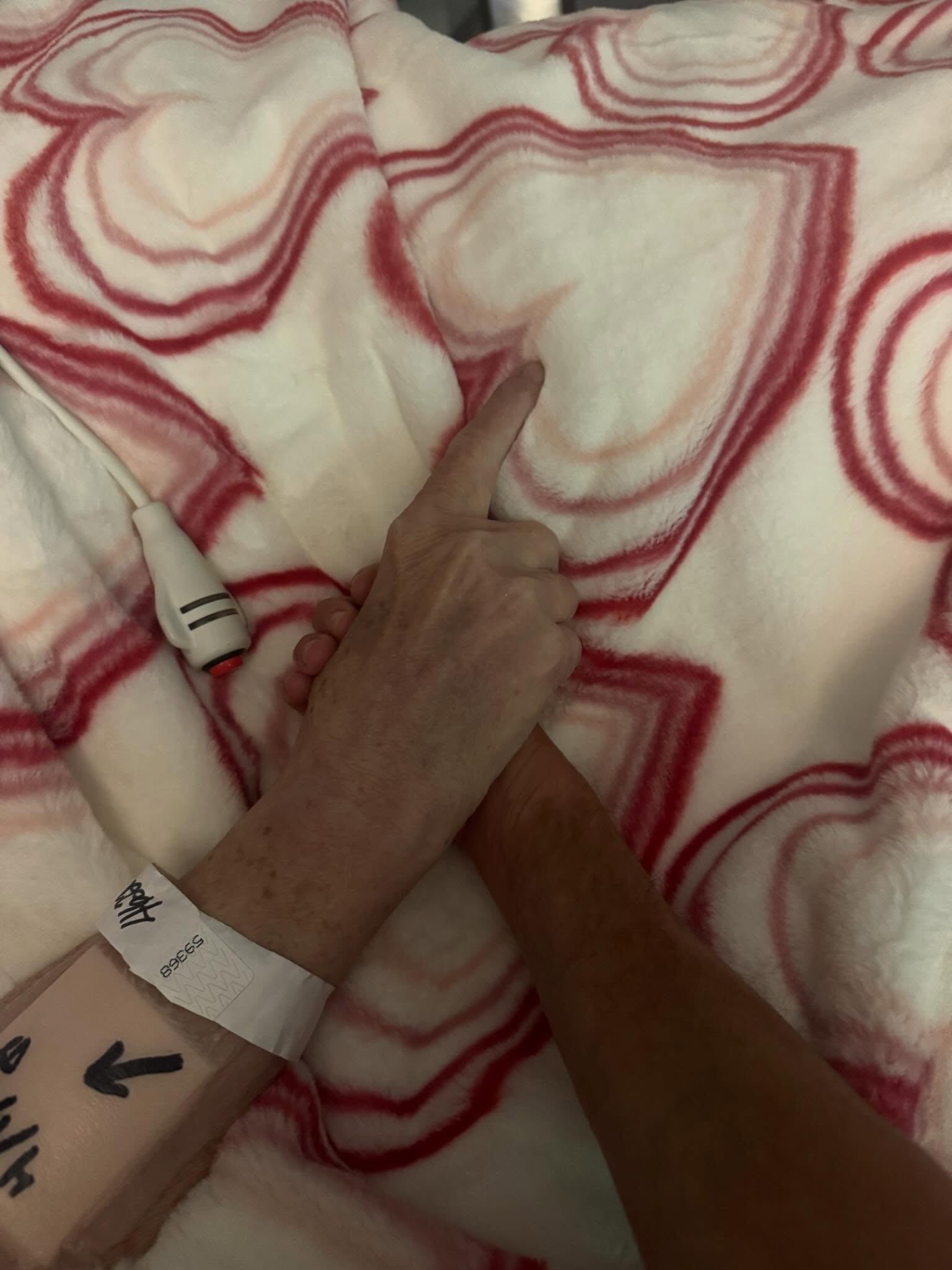 I can&rsquo;t stop replaying some of my Annie&rsquo;s last words to me... &ldquo;Enjoy your LIFE. Enjoy your baby and your husband. Enjoy your FAMILY and have as much fun as you possibly can&rdquo; &hearts;️

The past few weeks have been a complete w