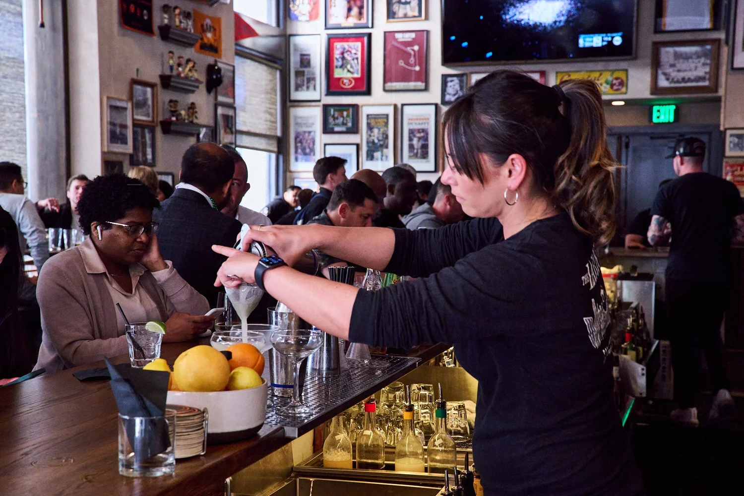 Bar photo 1