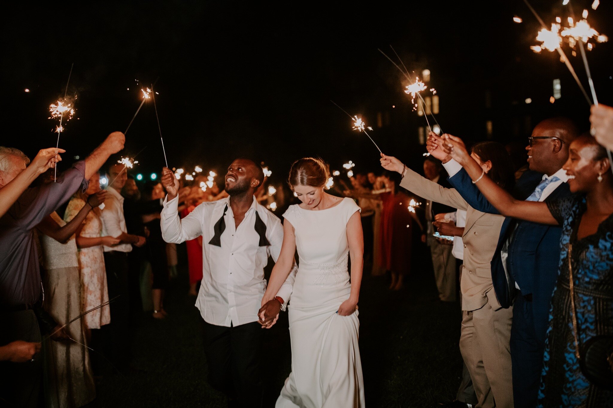 We're all about warm summer nights with sparkly sendoffs ✨ Cheers to this year's bride &amp; grooms.

📸 Chelsea Louise Photography for E &amp; A
📍 The Historic Front Lawn, @thevillagetc
