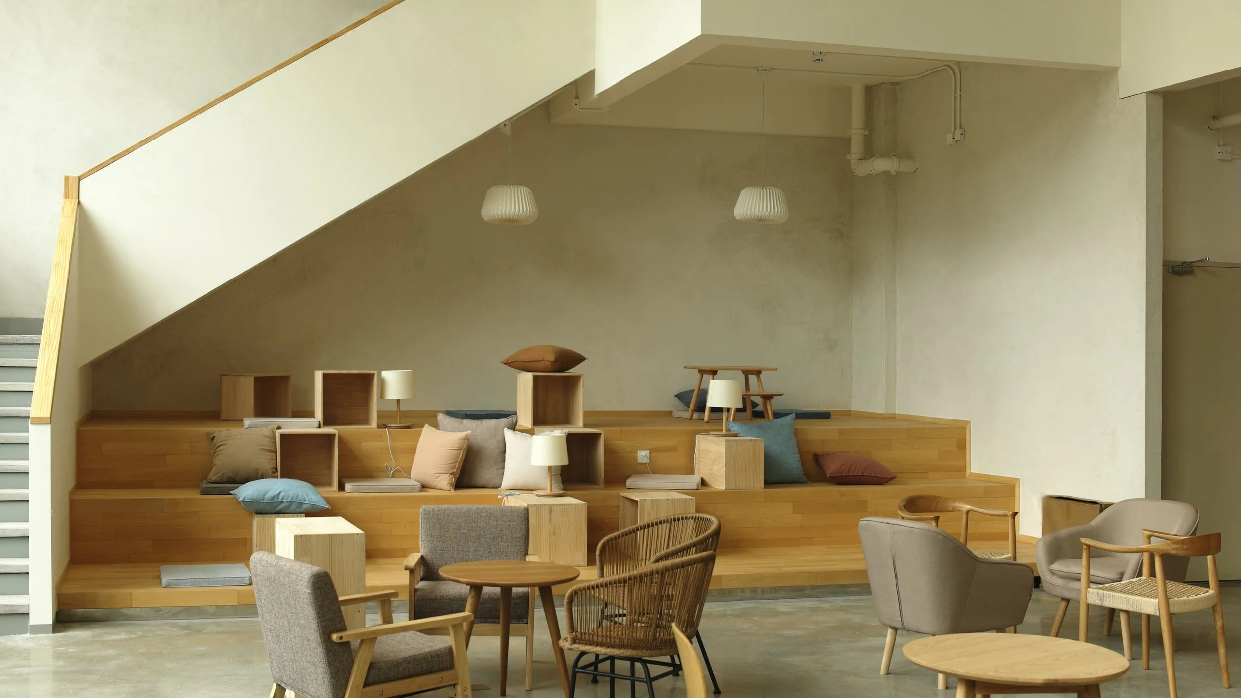 TAIHUA Real Estate,Furniture