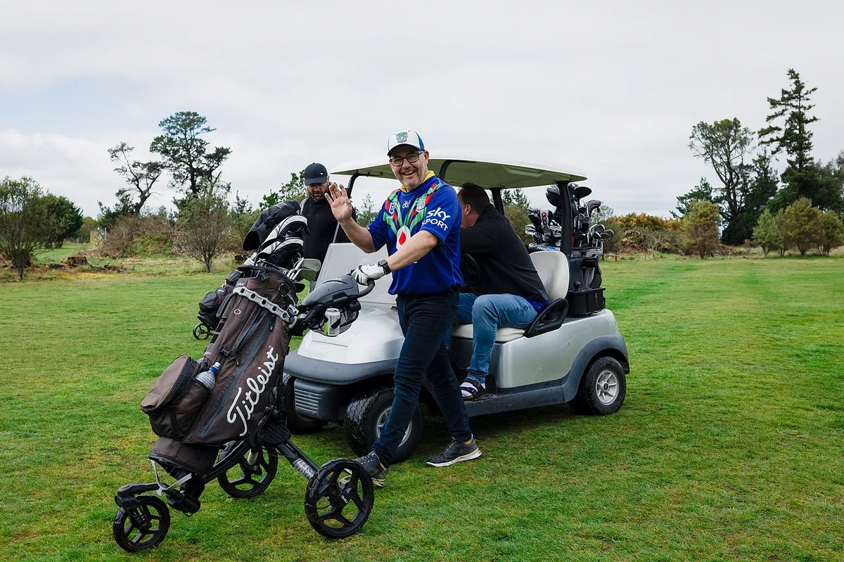 golfers-in-action-1_cpz.webp