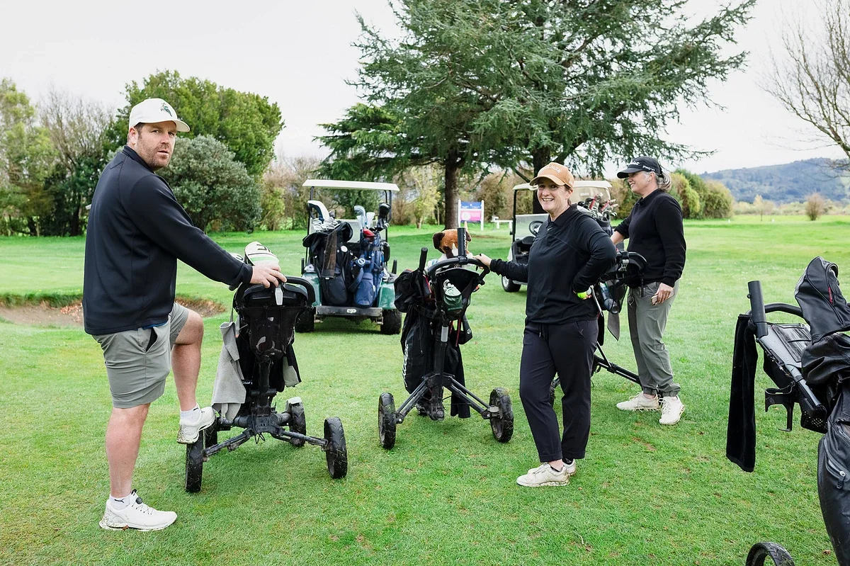 golfers-in-action-8_cpz.webp