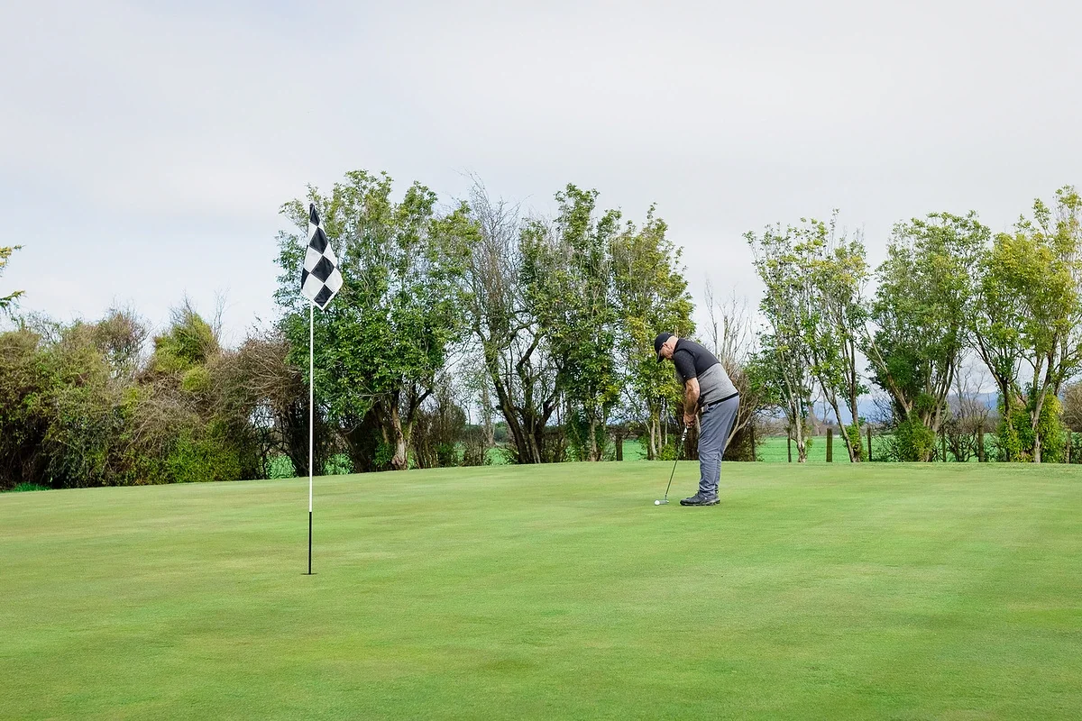golfers-in-action-10_cpz.webp