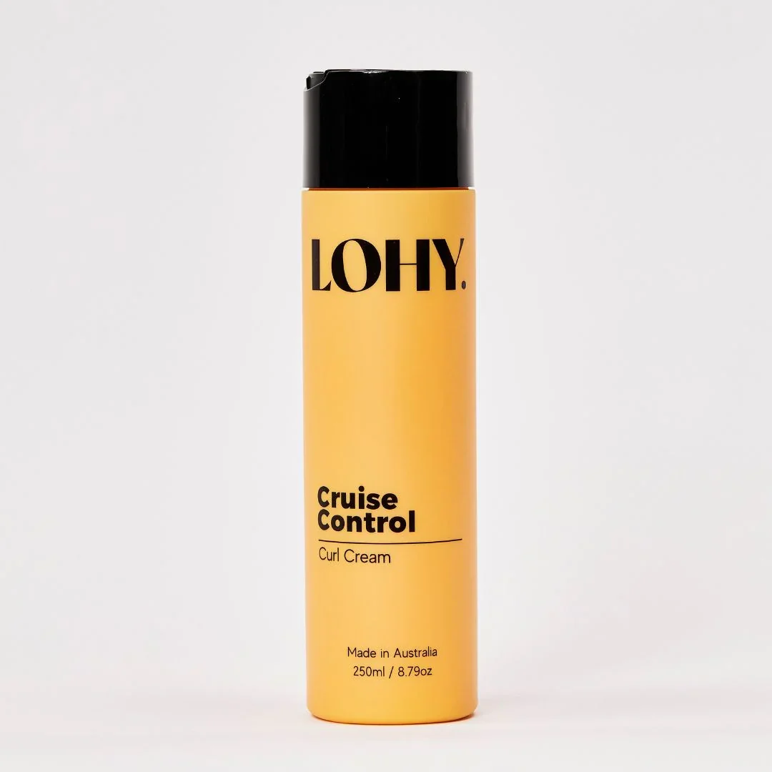 Curly-hair-products-curl-cream-bottle.webp