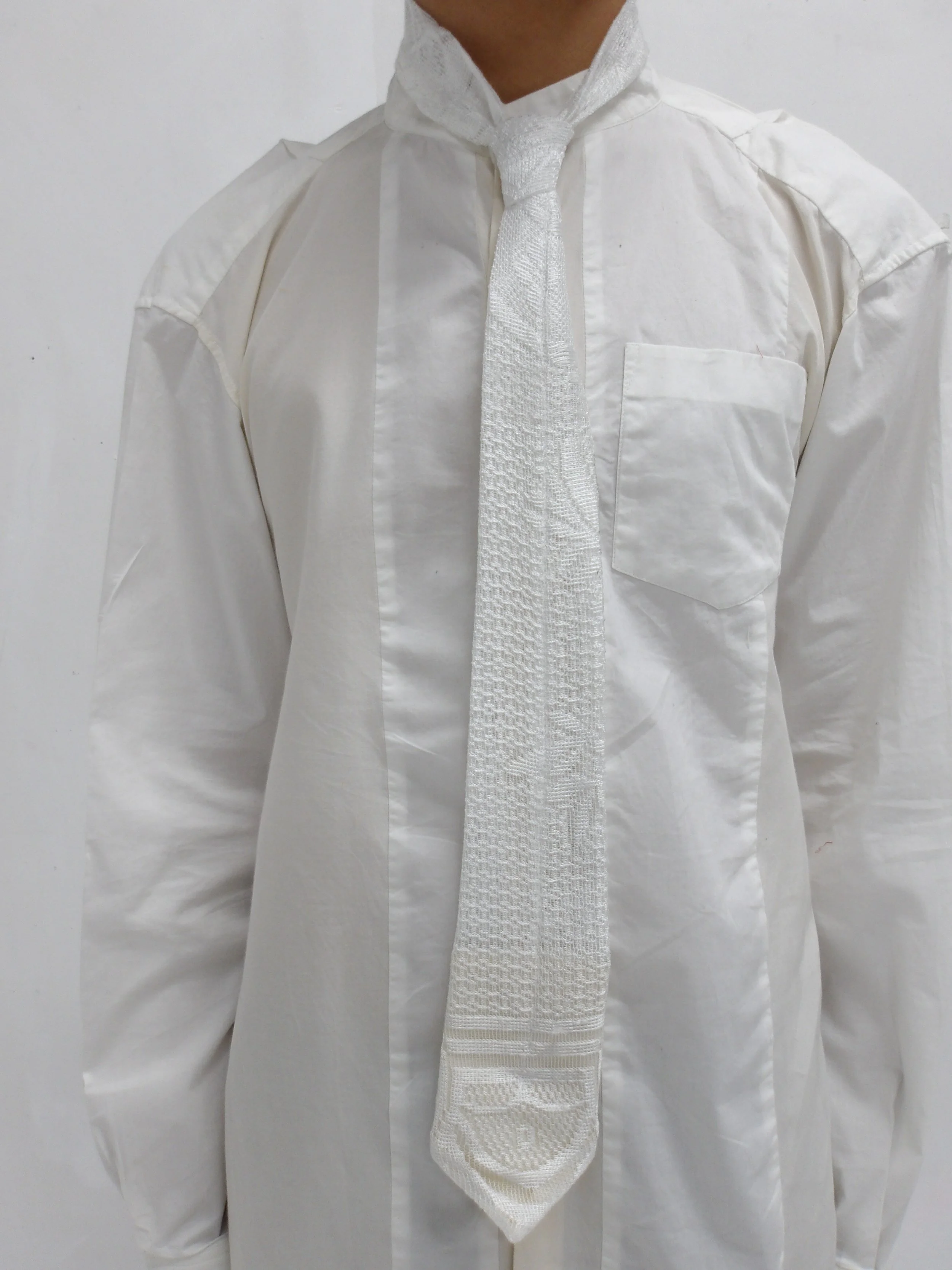 White Lace Tie