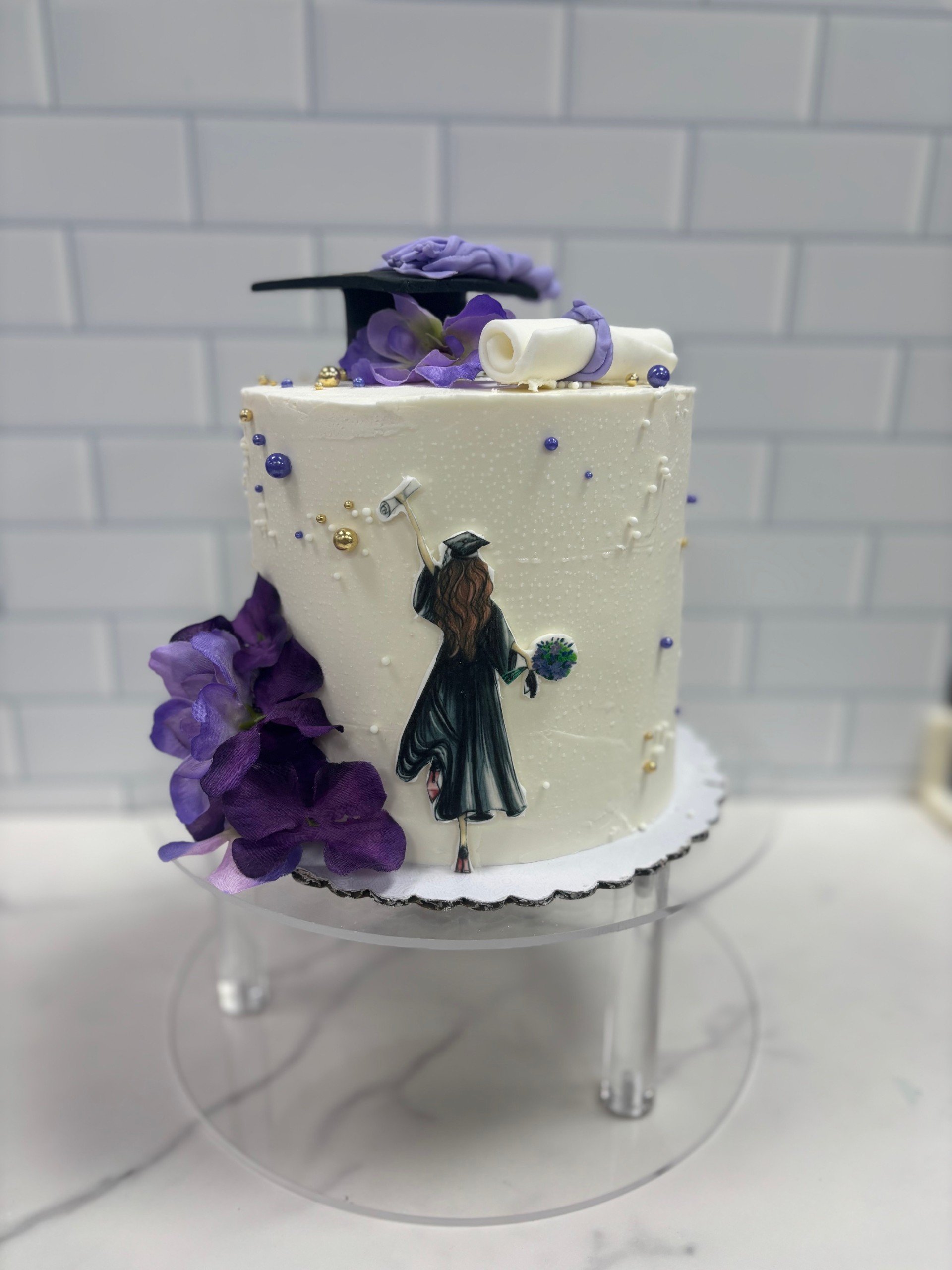 grad cake.jpg