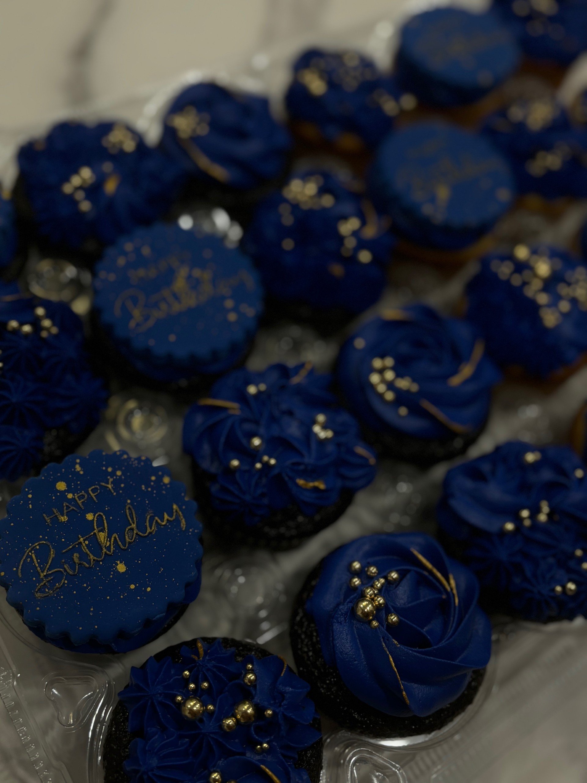 blue cupcakes.jpg