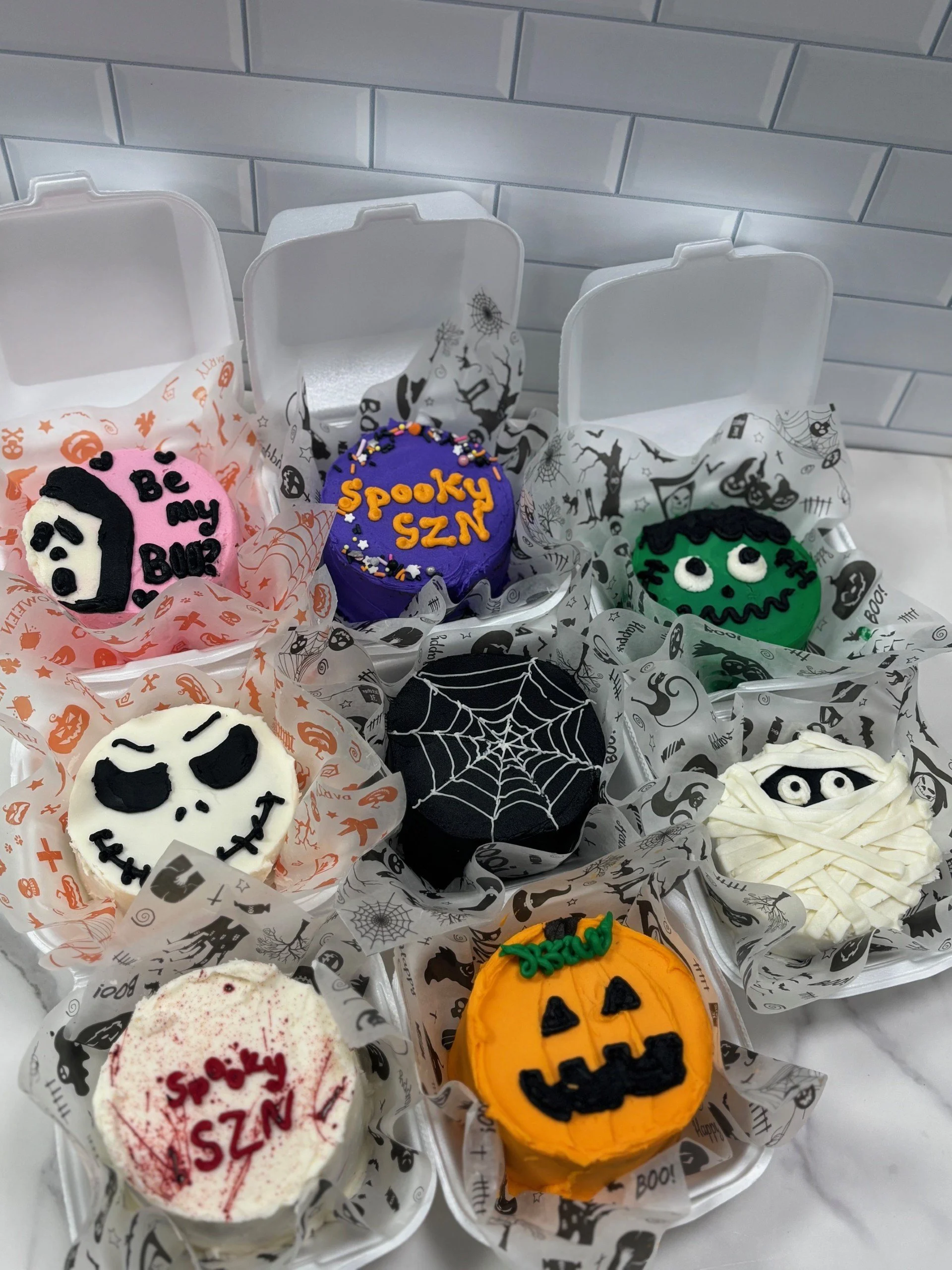 halloween cakes.jpg