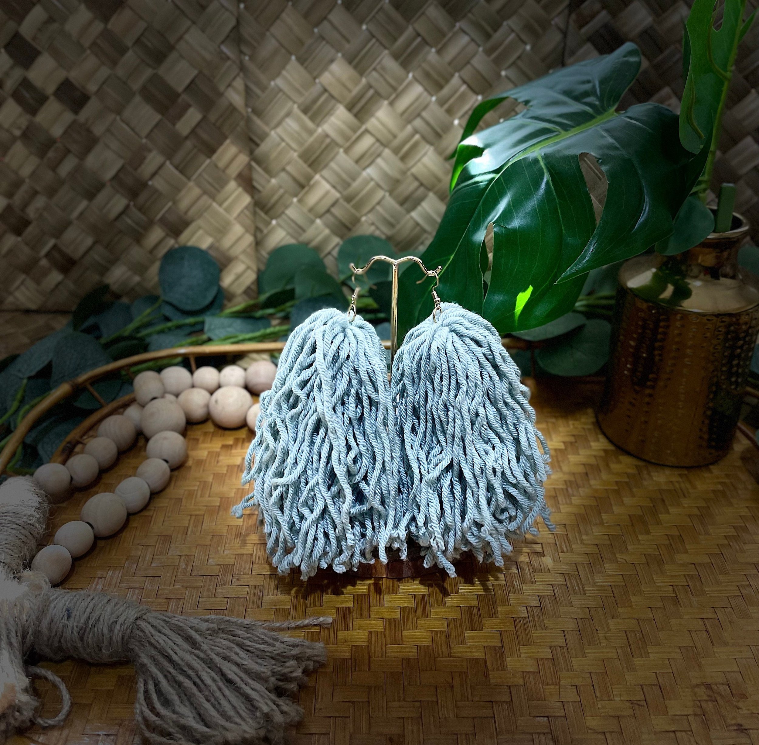 https://i.etsystatic.com/8892188/r/il/5fcca4/4276801619/il_fullxfull.4276801619_7pv0.jpg
