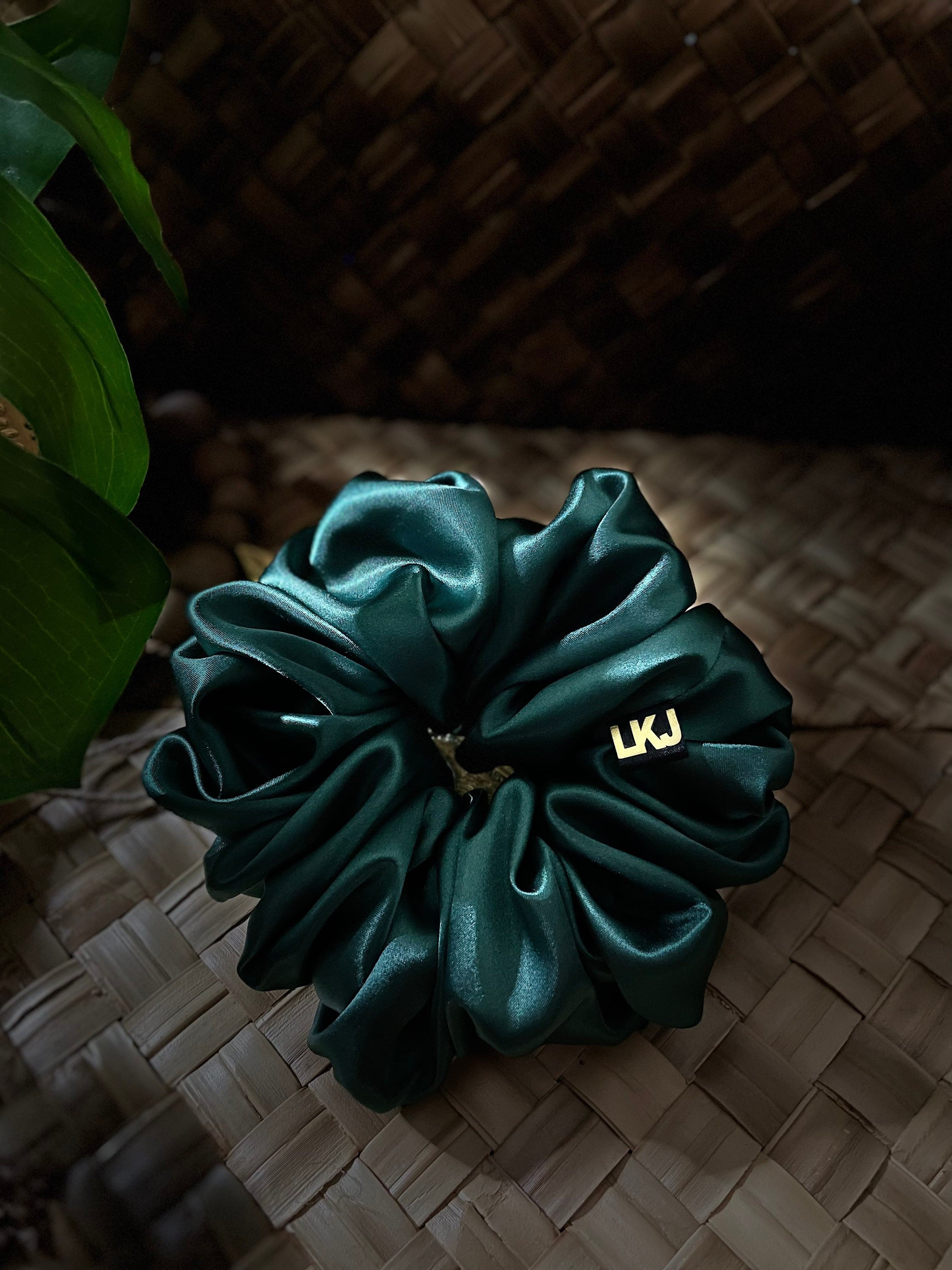 https://i.etsystatic.com/8892188/r/il/5c8b2b/3804081983/il_fullxfull.3804081983_8nqb.jpg