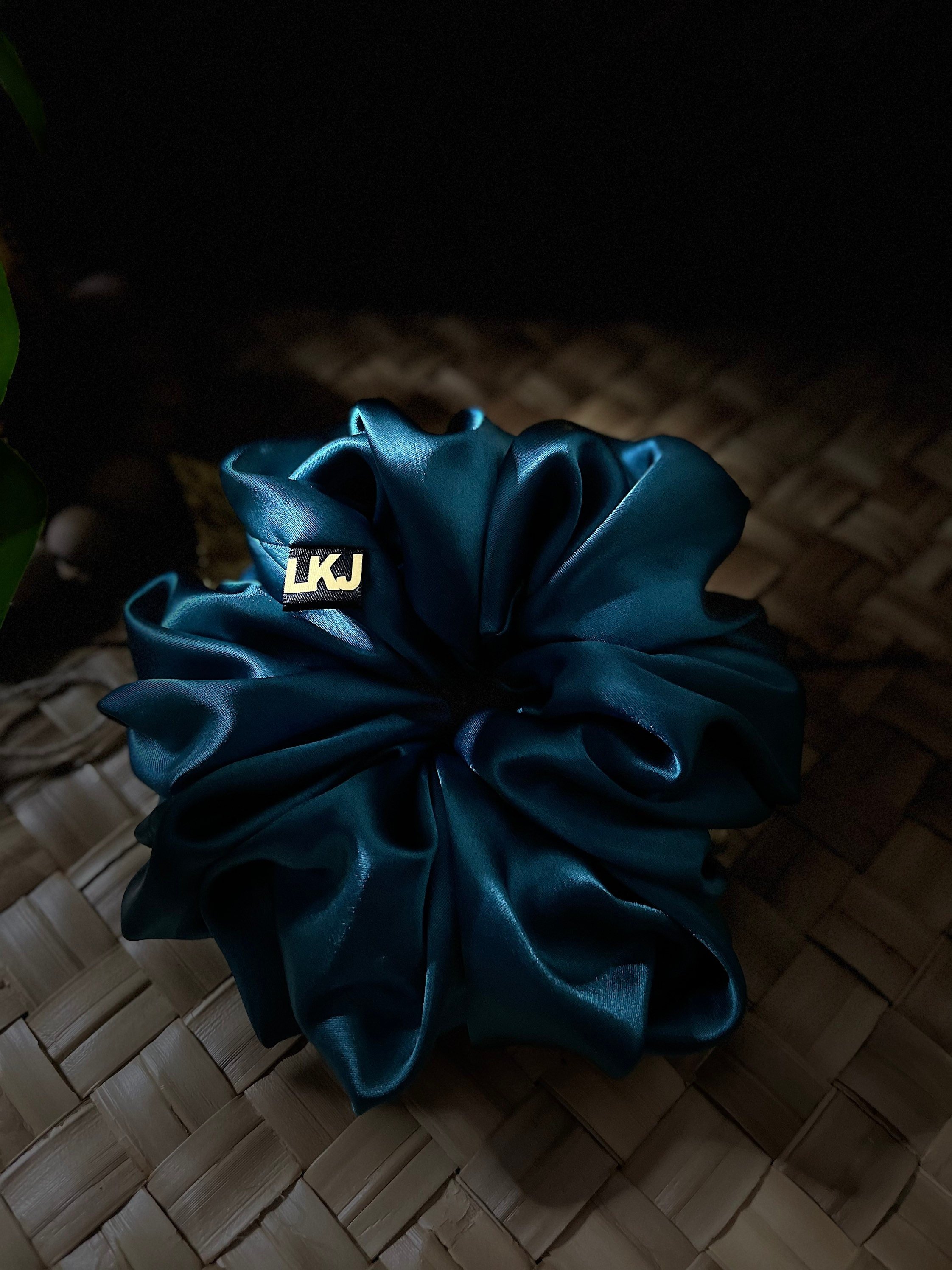 https://i.etsystatic.com/8892188/r/il/8b7bec/3804096351/il_fullxfull.3804096351_p8to.jpg