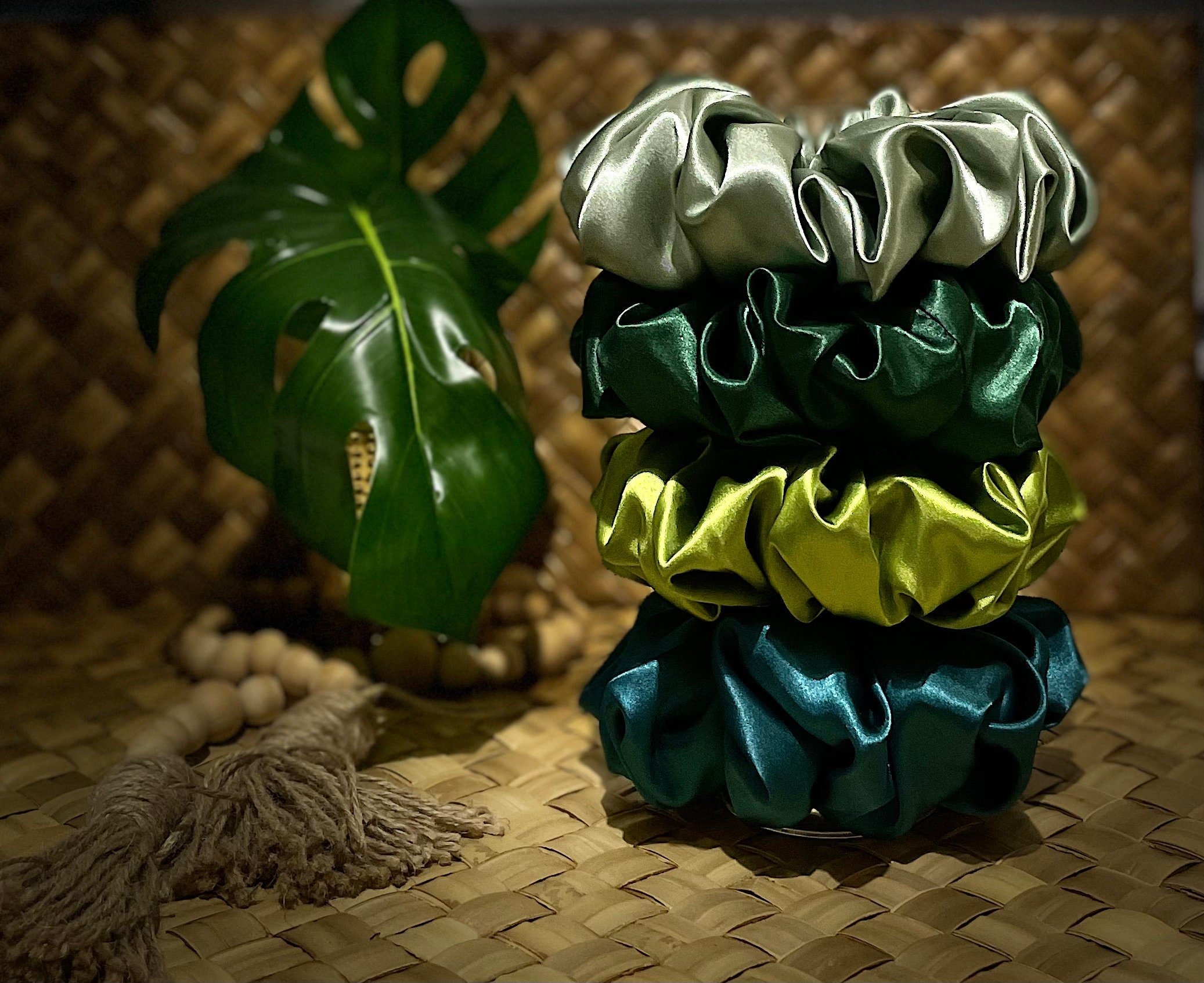 https://i.etsystatic.com/8892188/r/il/664129/4227222534/il_fullxfull.4227222534_4te5.jpg