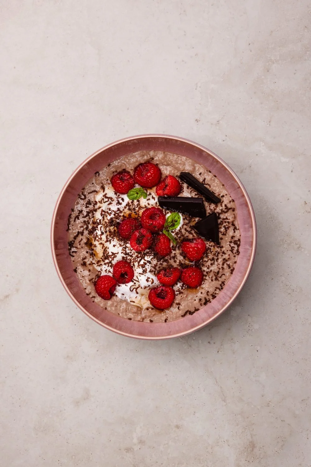Chocolate raspberry protein oats