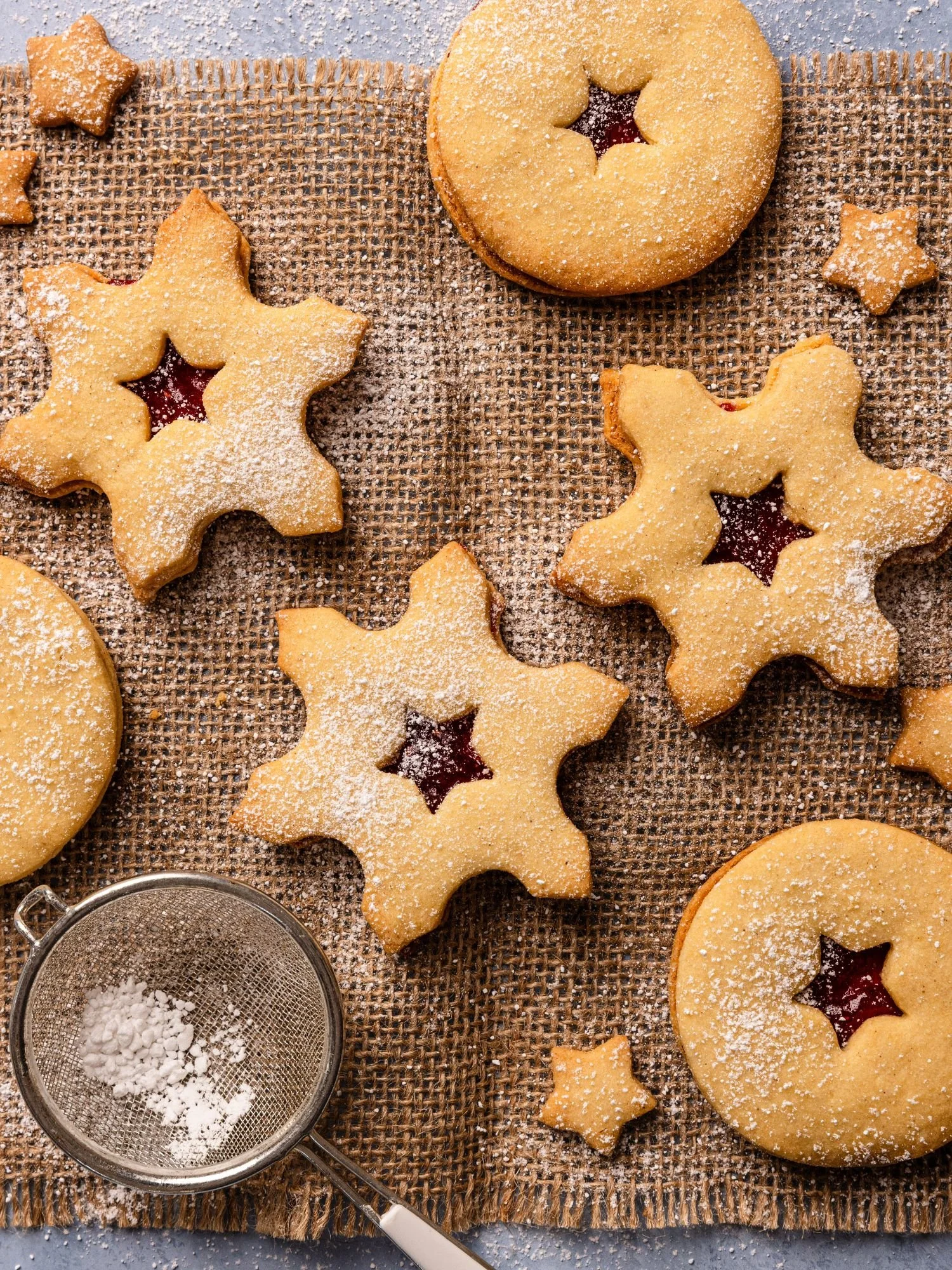 Murray River Salt xmas linzer cookies