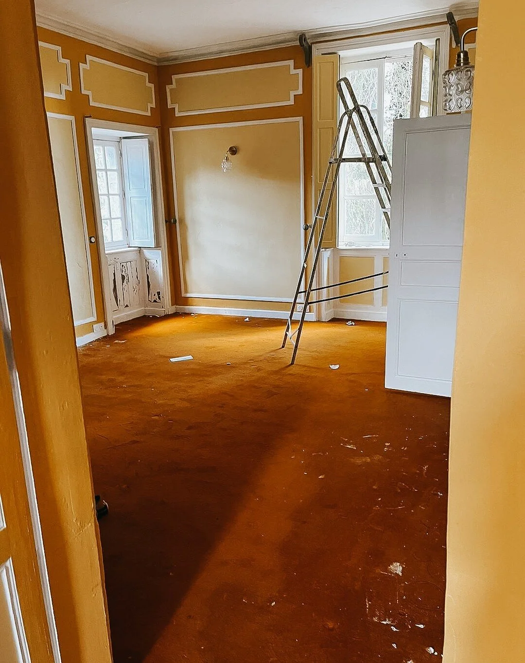 au revoir le jaune 👋

#chambresdhotes #france #bedandbreakfast #vacancesalacampagne #bretagne #bzh #breizh #brittany #cotedarmor #merdrignac #airbnb #countrysidelife #countryside #manor #manoir #renovation #r&eacute;novation #renovationproject #reno