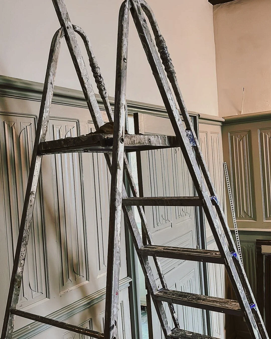 de quoi &ccedil;a a l'air ?

#chambresdhotes #france #bedandbreakfast #vacancesalacampagne #bretagne #bzh #breizh #brittany #cotedarmor #merdrignac #airbnb #countrysidelife #countryside #manor #manoir #renovation #r&eacute;novation #renovationproject