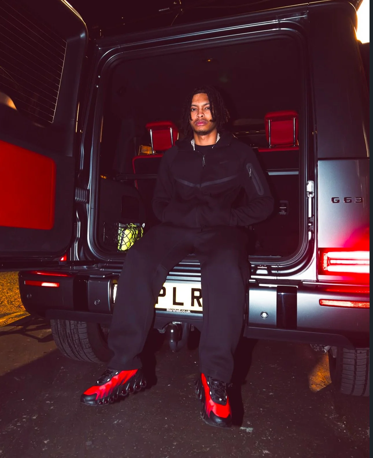 NIKE DN8 X NEMZZZ