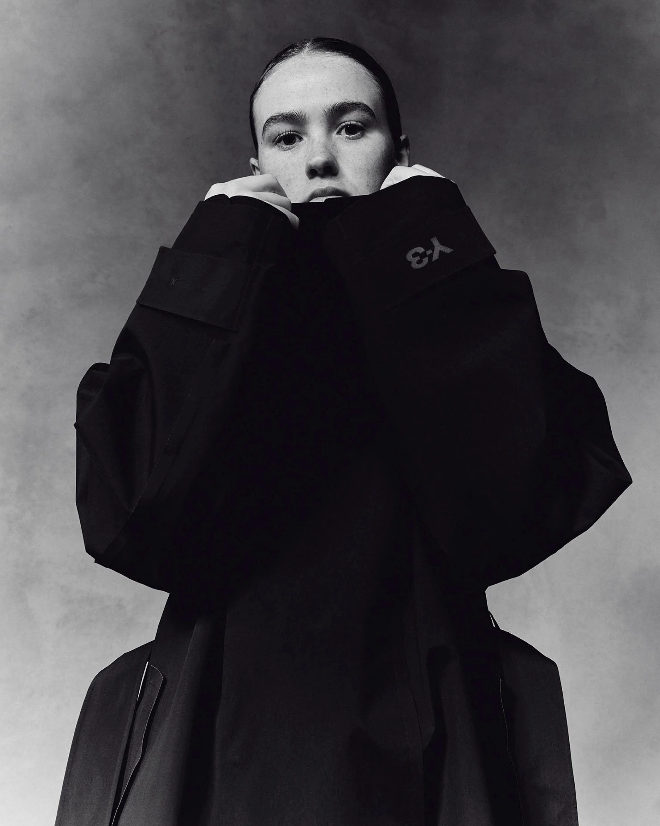 VERSUS: GRACE CLINTON