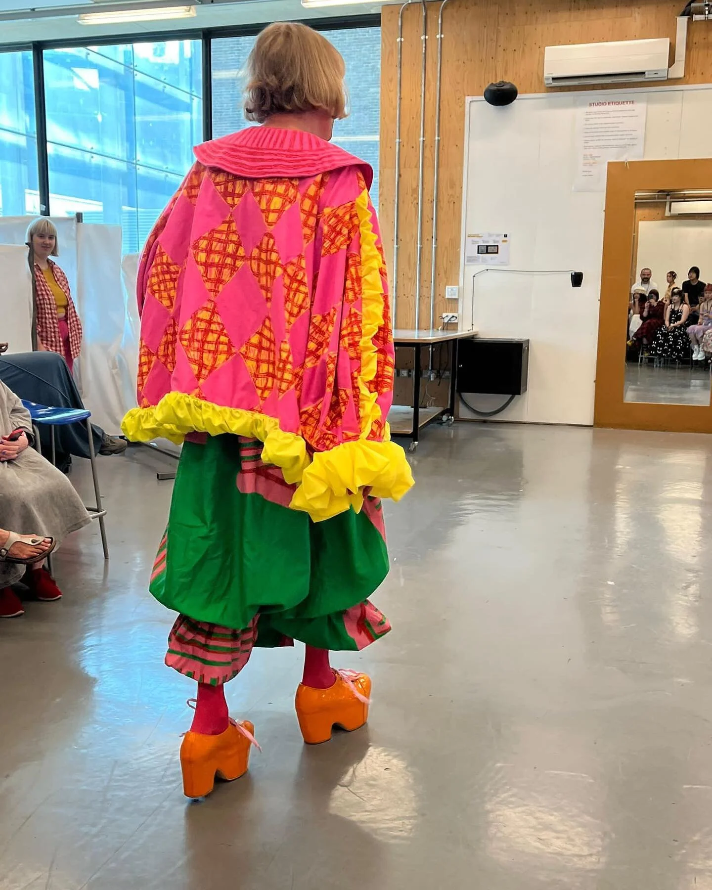 FOR DAVID WHO LOVED THIS PLACE AND FOR AUDREY WHO ALWATS SAT BESIDE HIM

🌸Grayson project
🌸Final garment