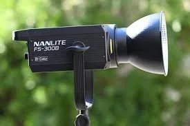 Nanlite Forza 300B bi-colour LED light