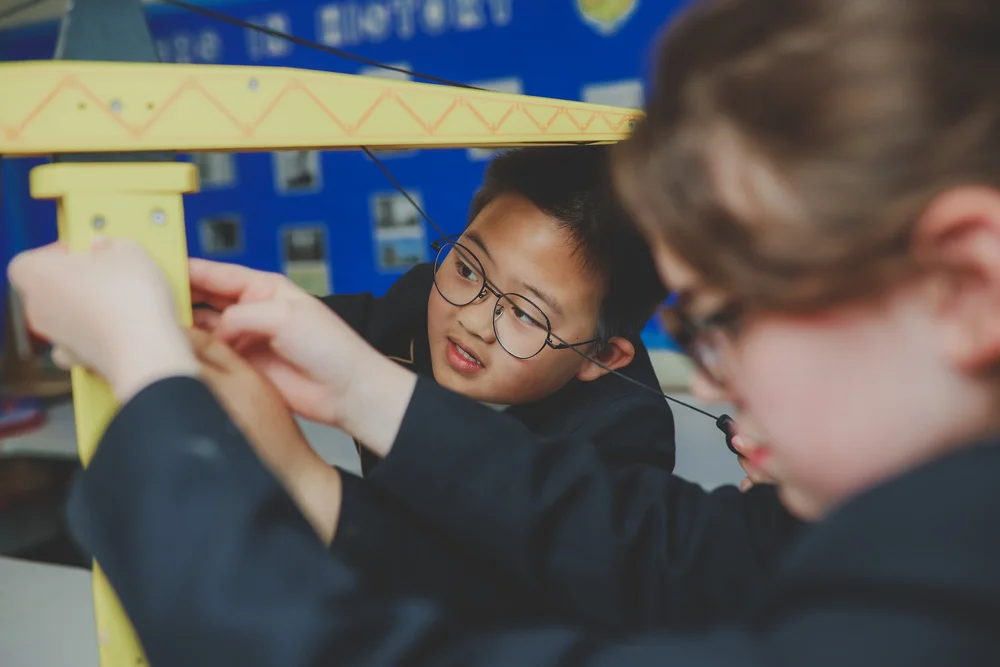 Making things - school photography by Brett Harkness, Lancashire
