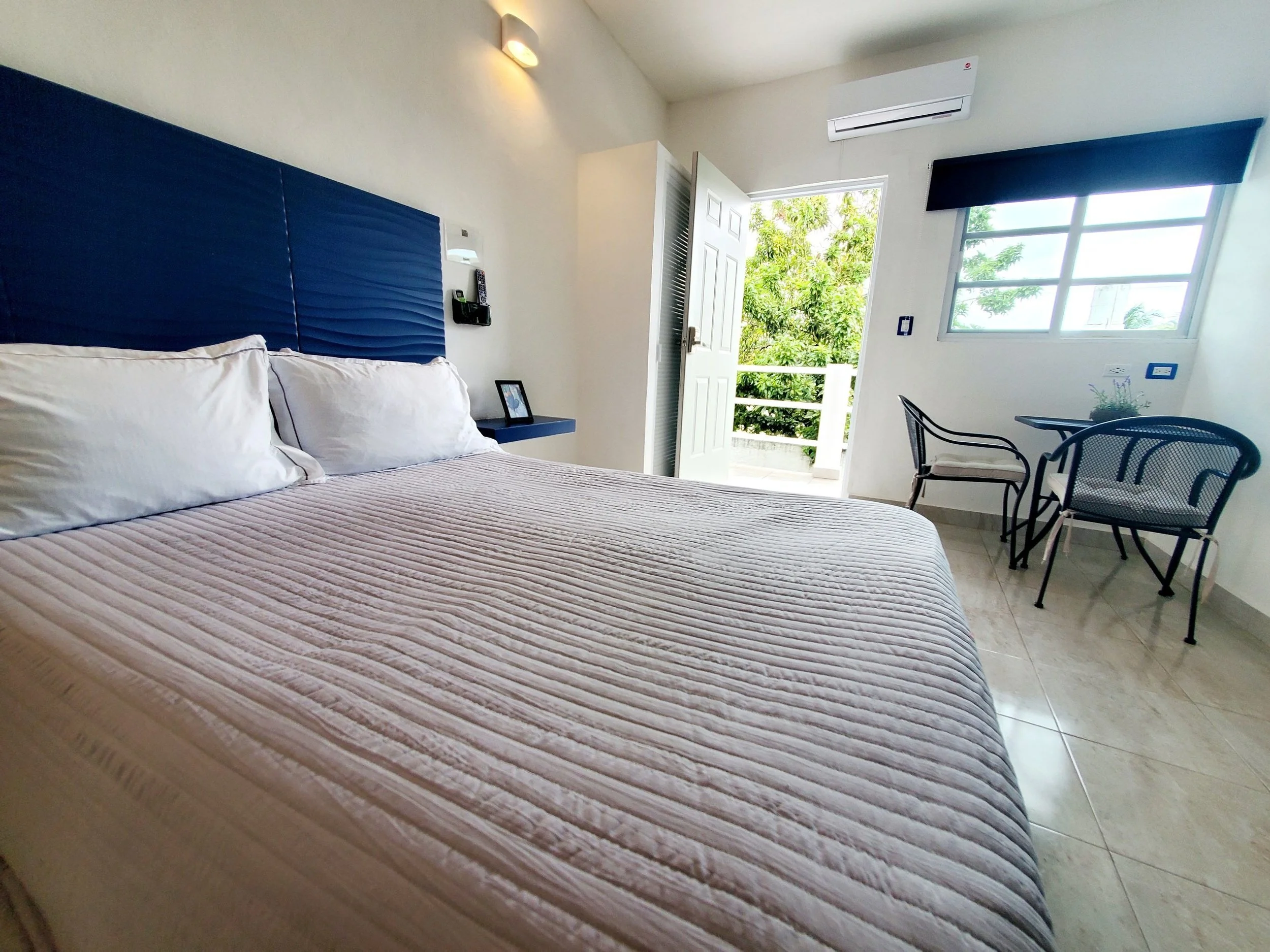 3A Deluxe Queen with Garden View