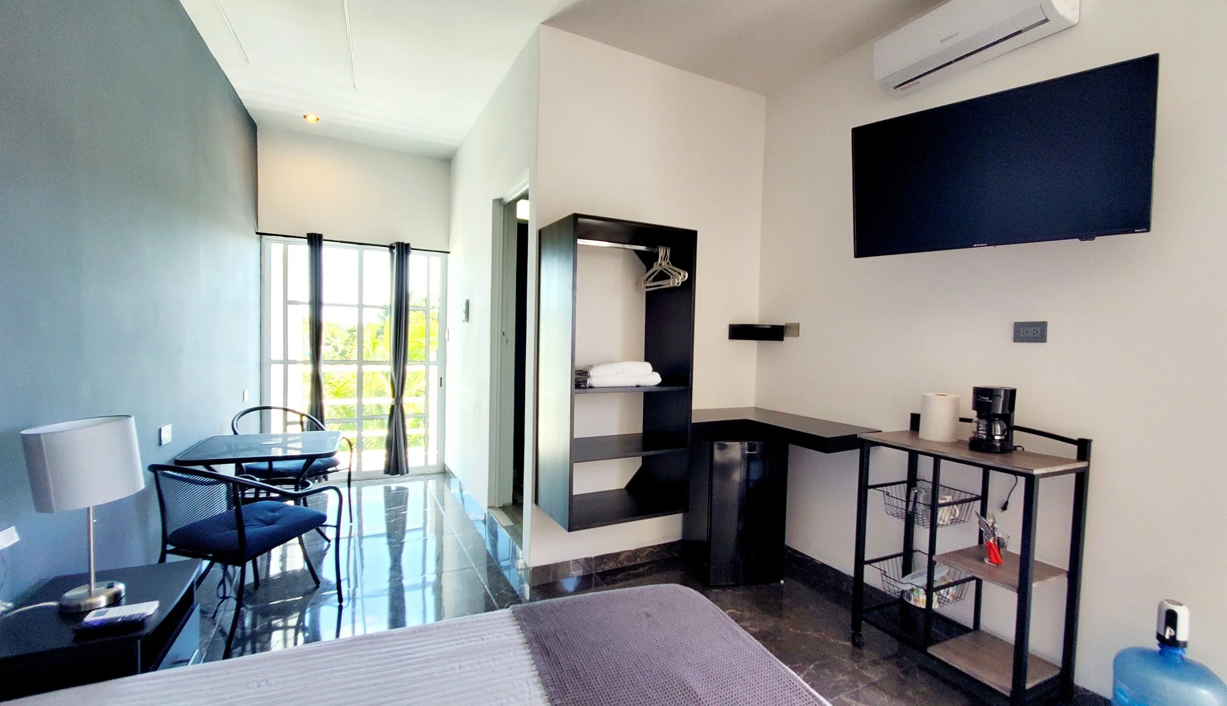 10A Deluxe King with Private Balcony