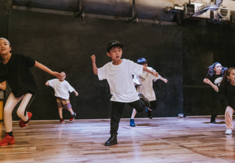 Dance ECA (4-7)