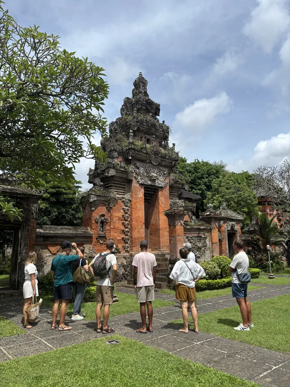 Indonesian Cultural Exploration (Experience Bundle)