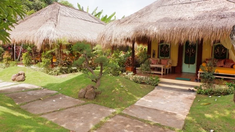 Grand-Deluxe-Bungalow-Exterior.jpg