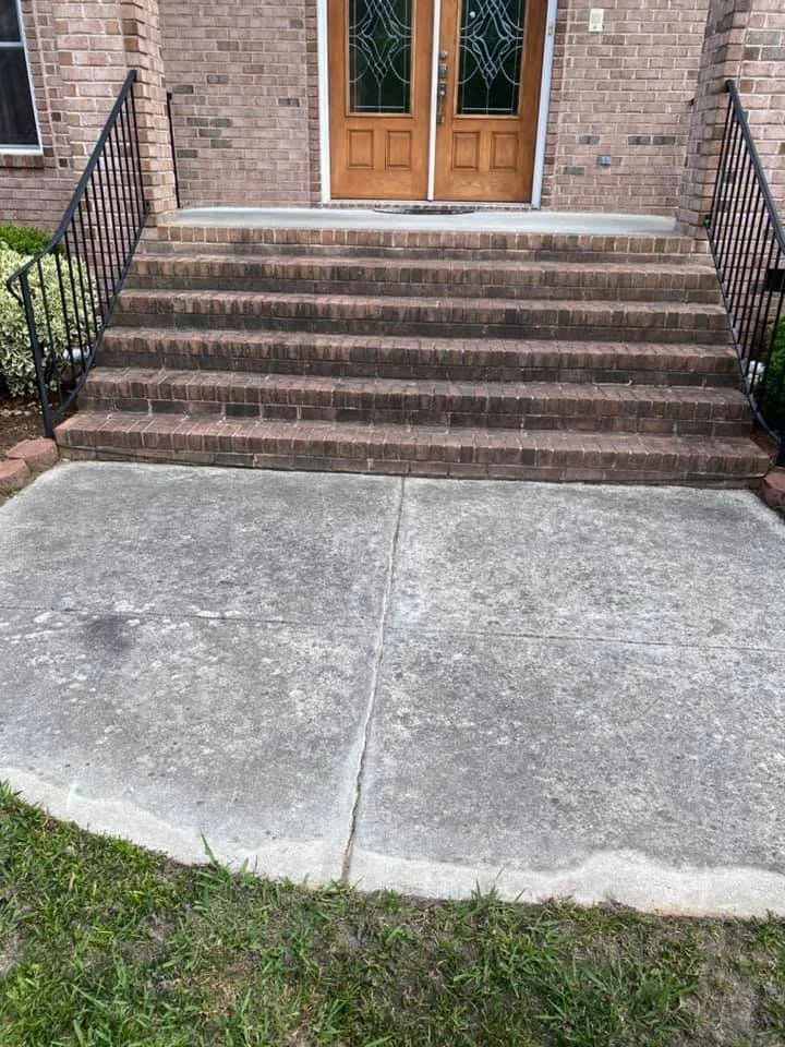 stairs before 2.jpeg