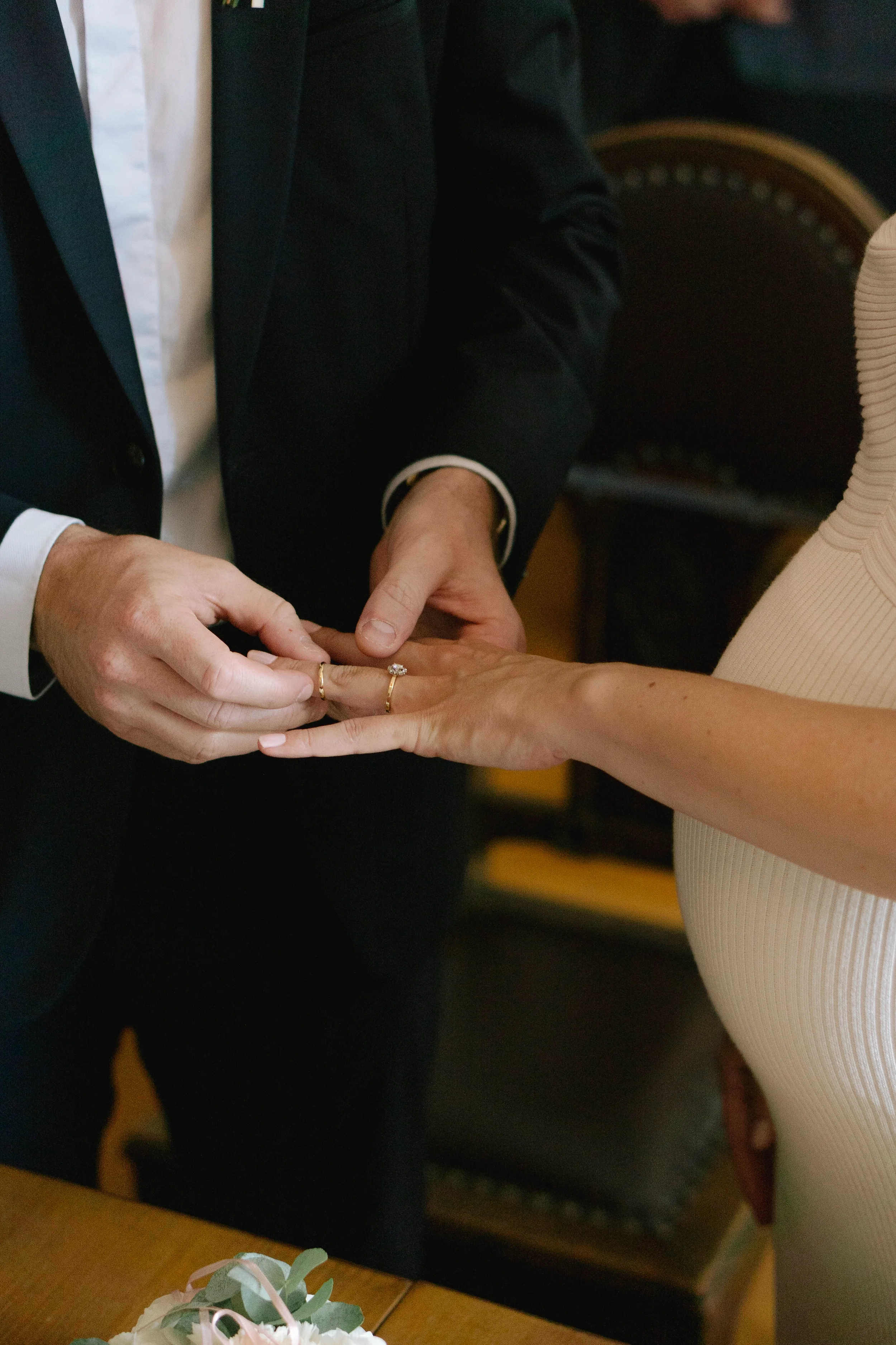 standesamt-hochzeit-burkheim-kaiserstuhl (17).webp
