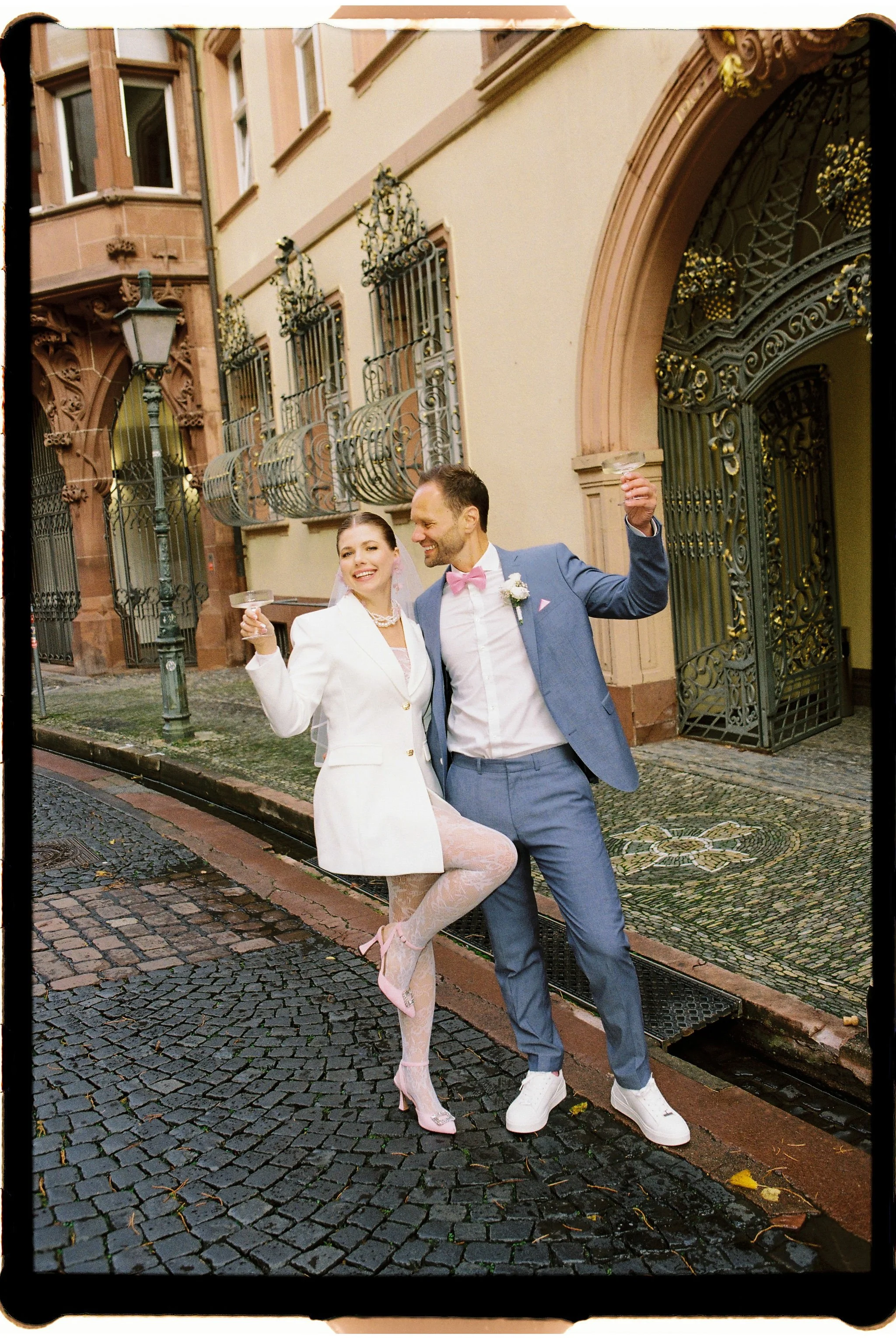 Standesamt Freiburg Hochzeitsfotograf-174.jpg