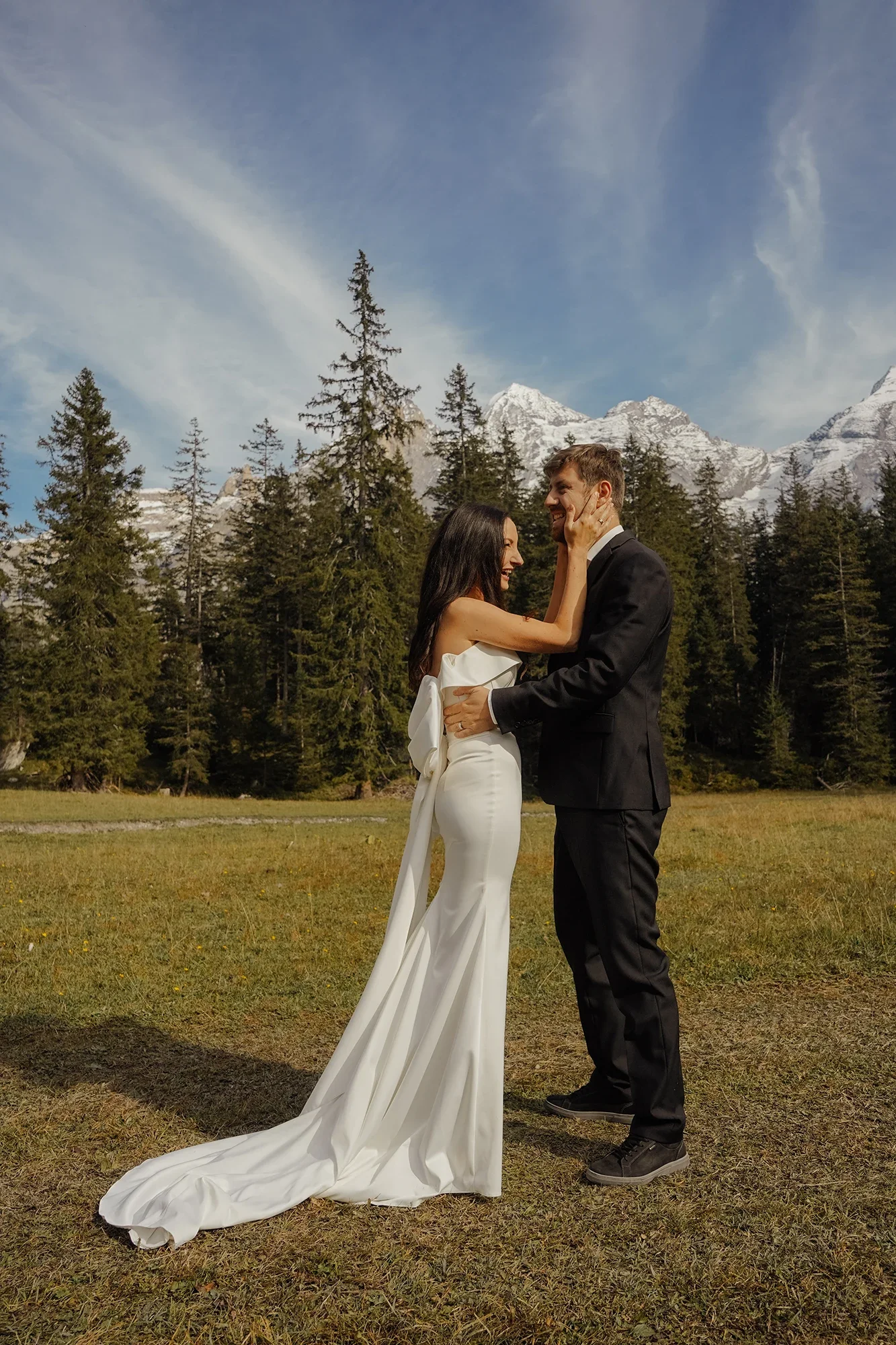 Elopement Photographer Switherland 19.webp