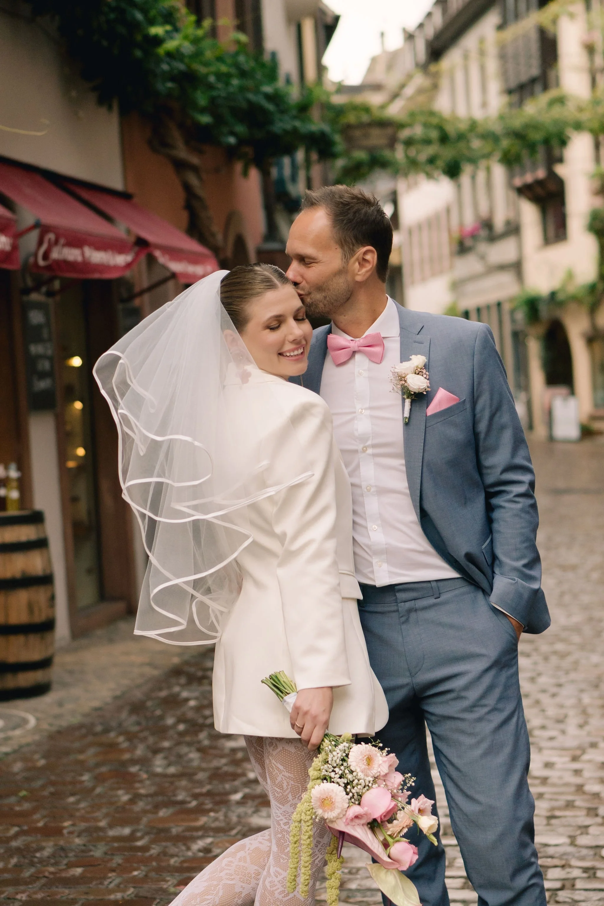 Standesamt Freiburg Hochzeitsfotograf-196.jpg