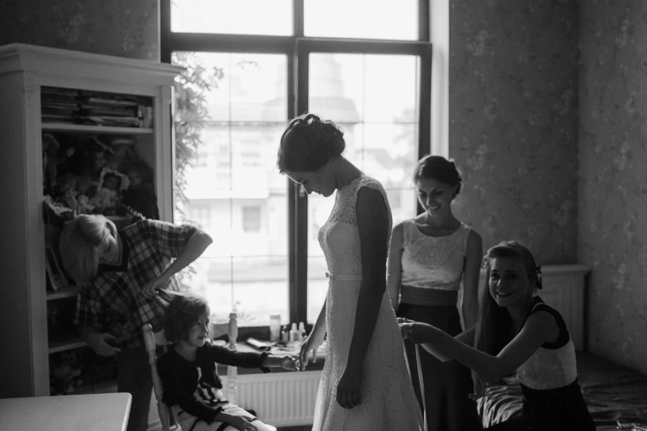 bride morning shoot.webp