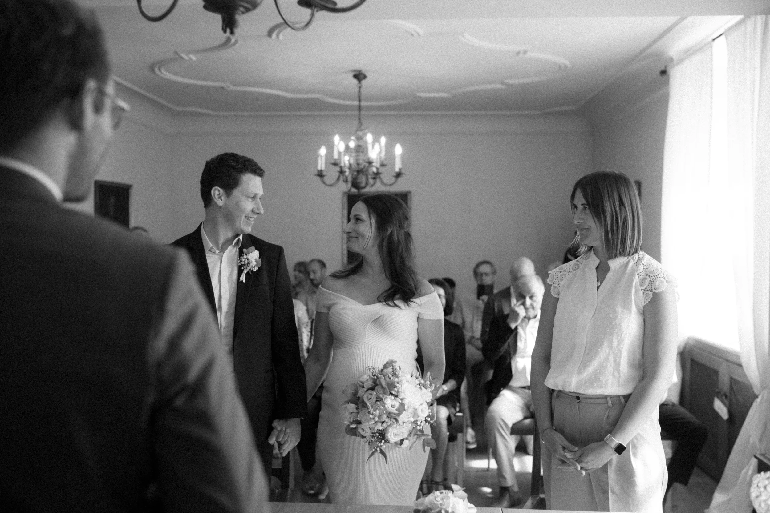 standesamt-hochzeit-burkheim-kaiserstuhl (12).webp