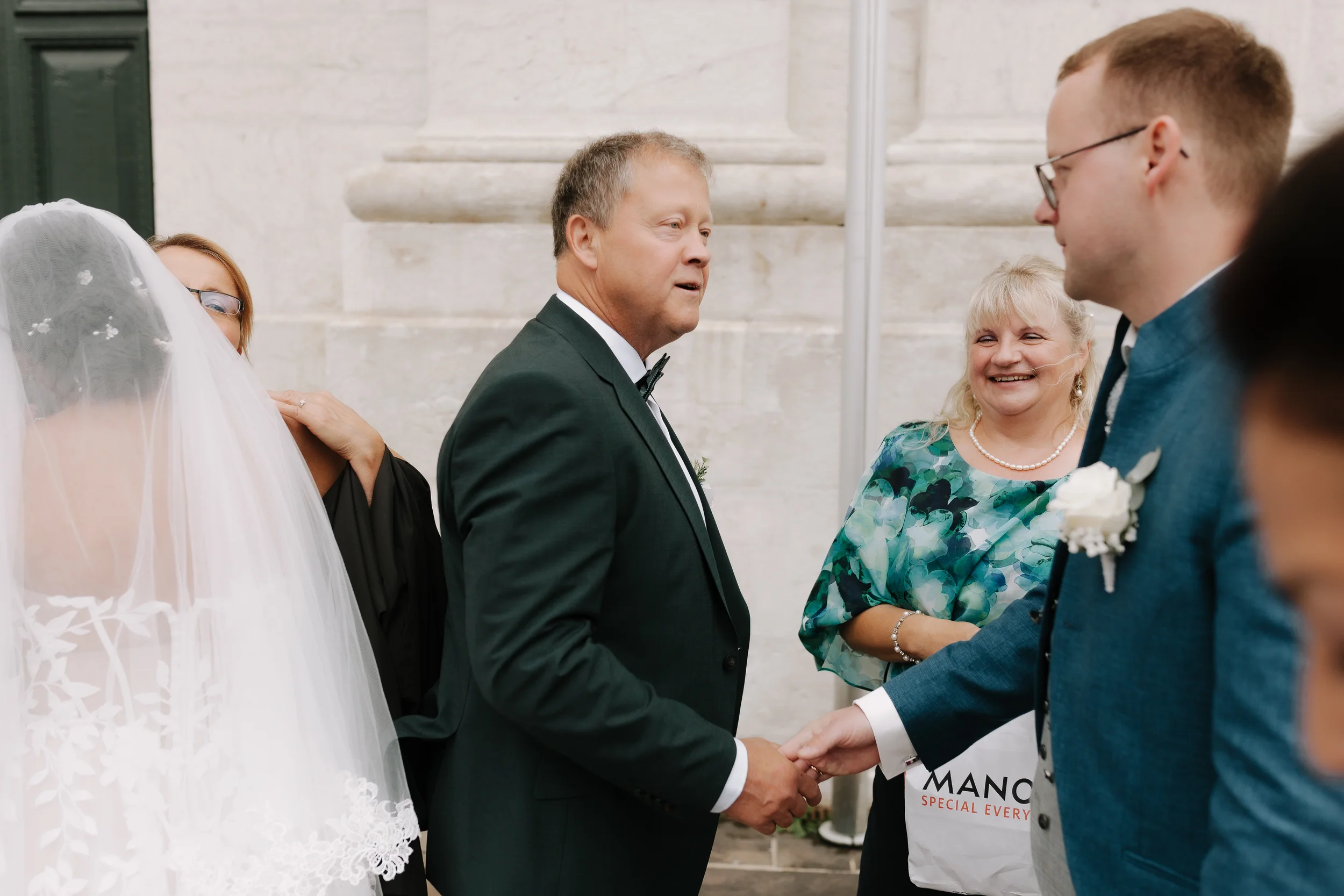 Hochzeit Maria Stein Winkenhof Basel Schweiz (40).webp