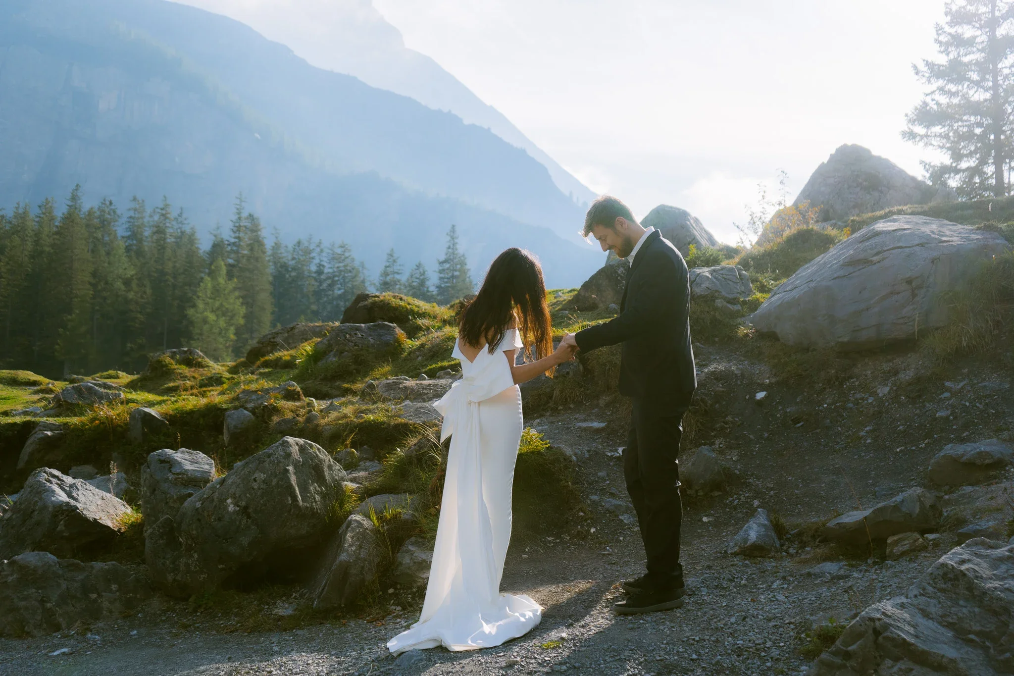 Elopement Photographer Switherland 41.webp