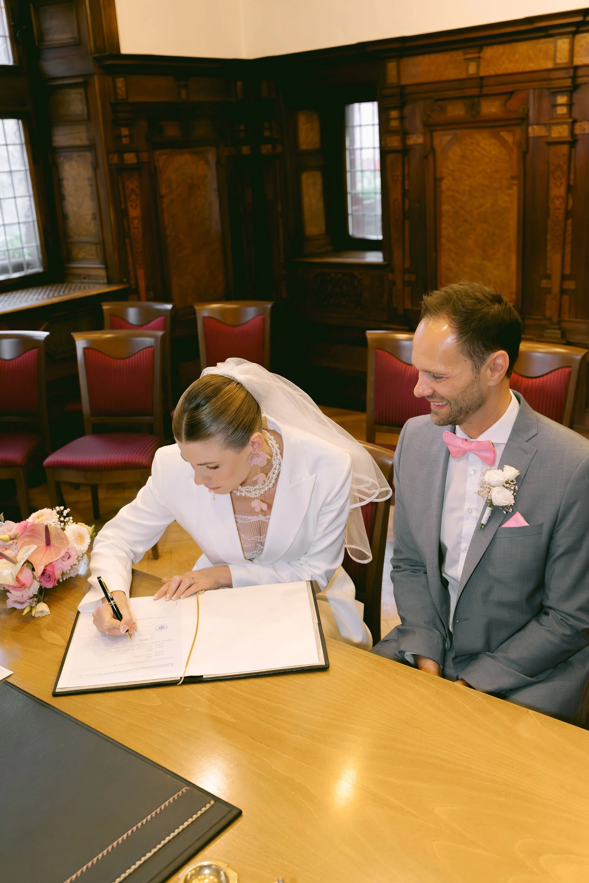 Standesamt Freiburg Hochzeitsfotograf-83.jpg